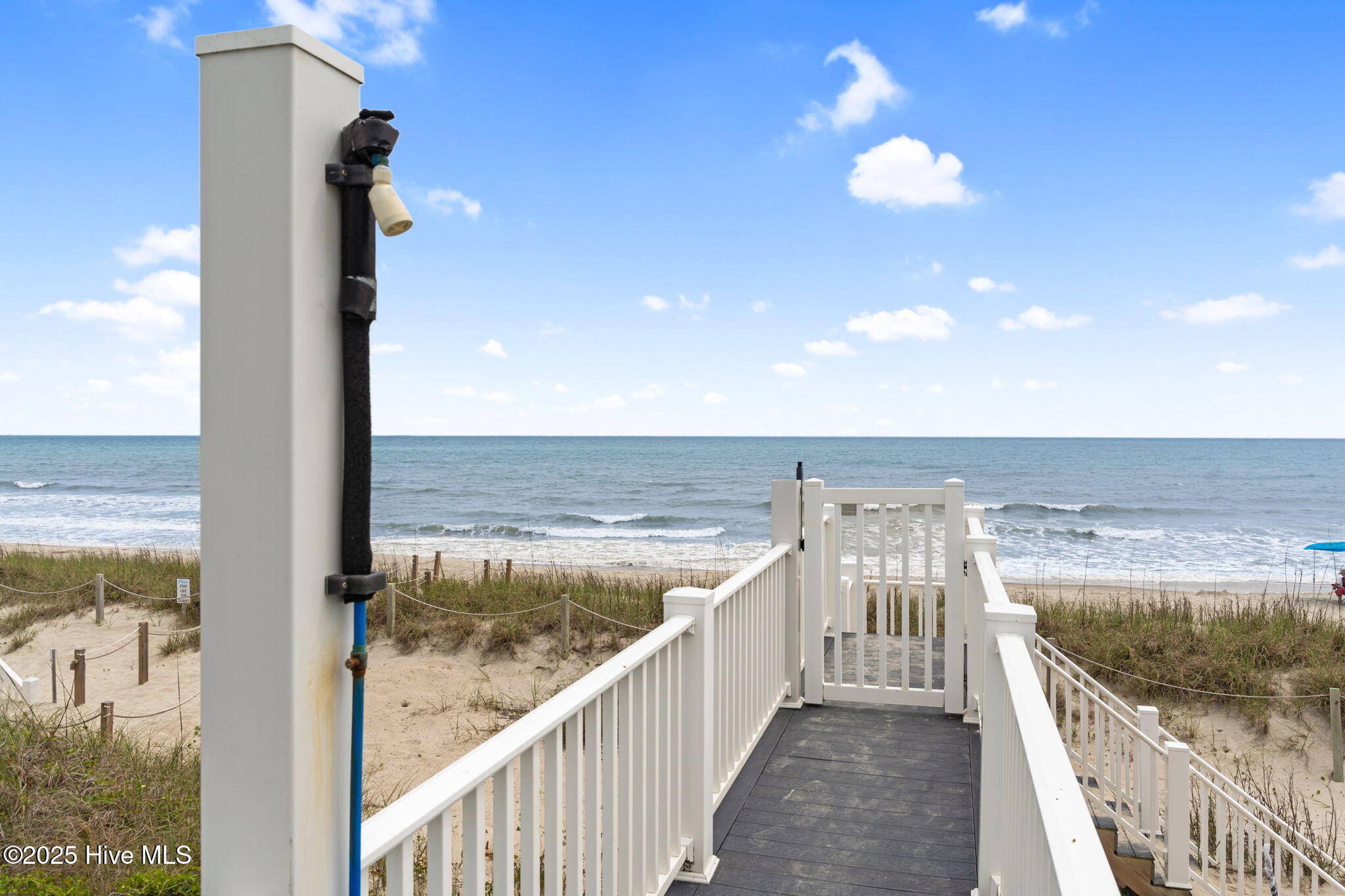 2721 W Beach Drive Property Photo 36