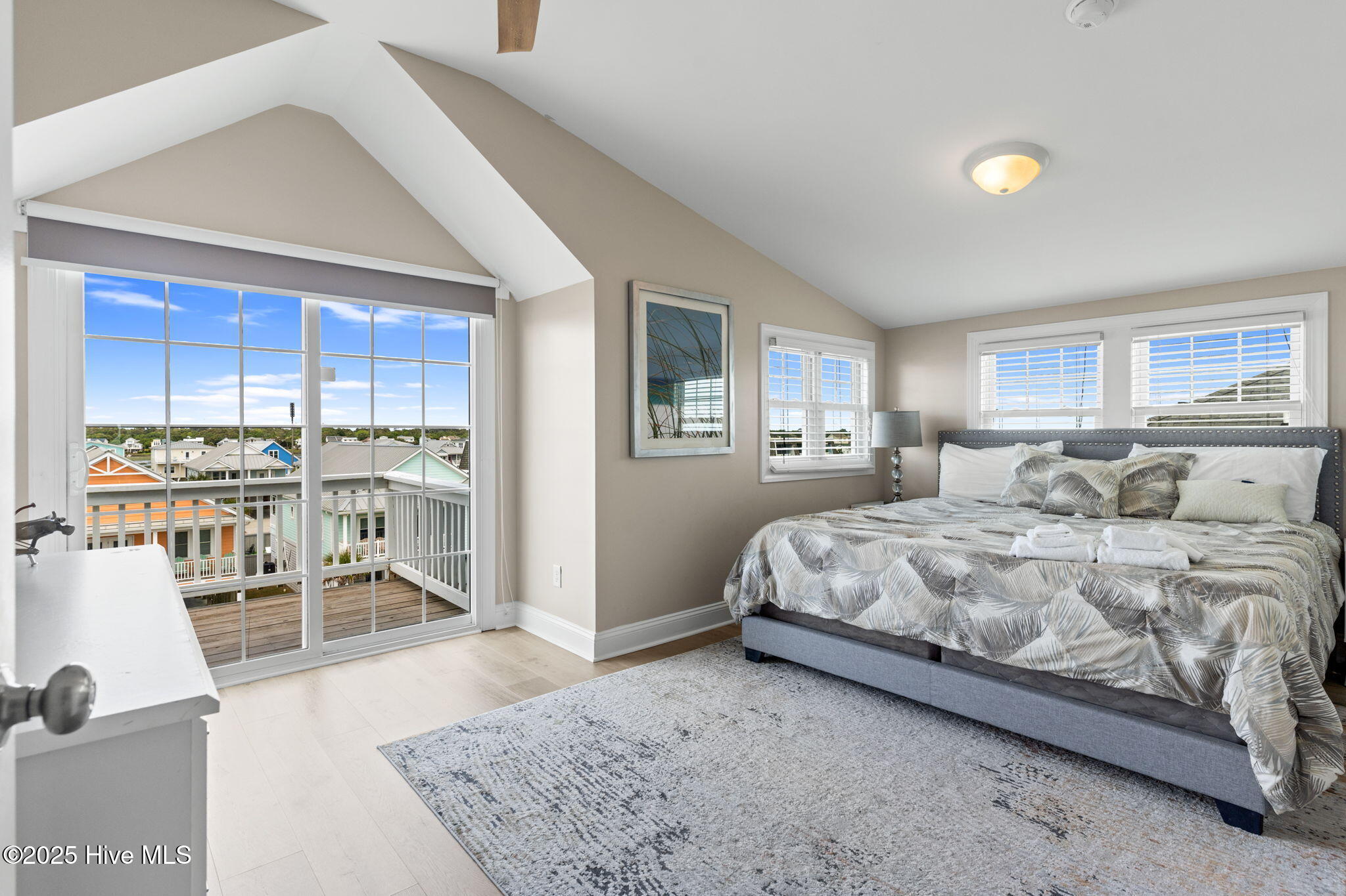 2721 W Beach Drive Property Photo 65