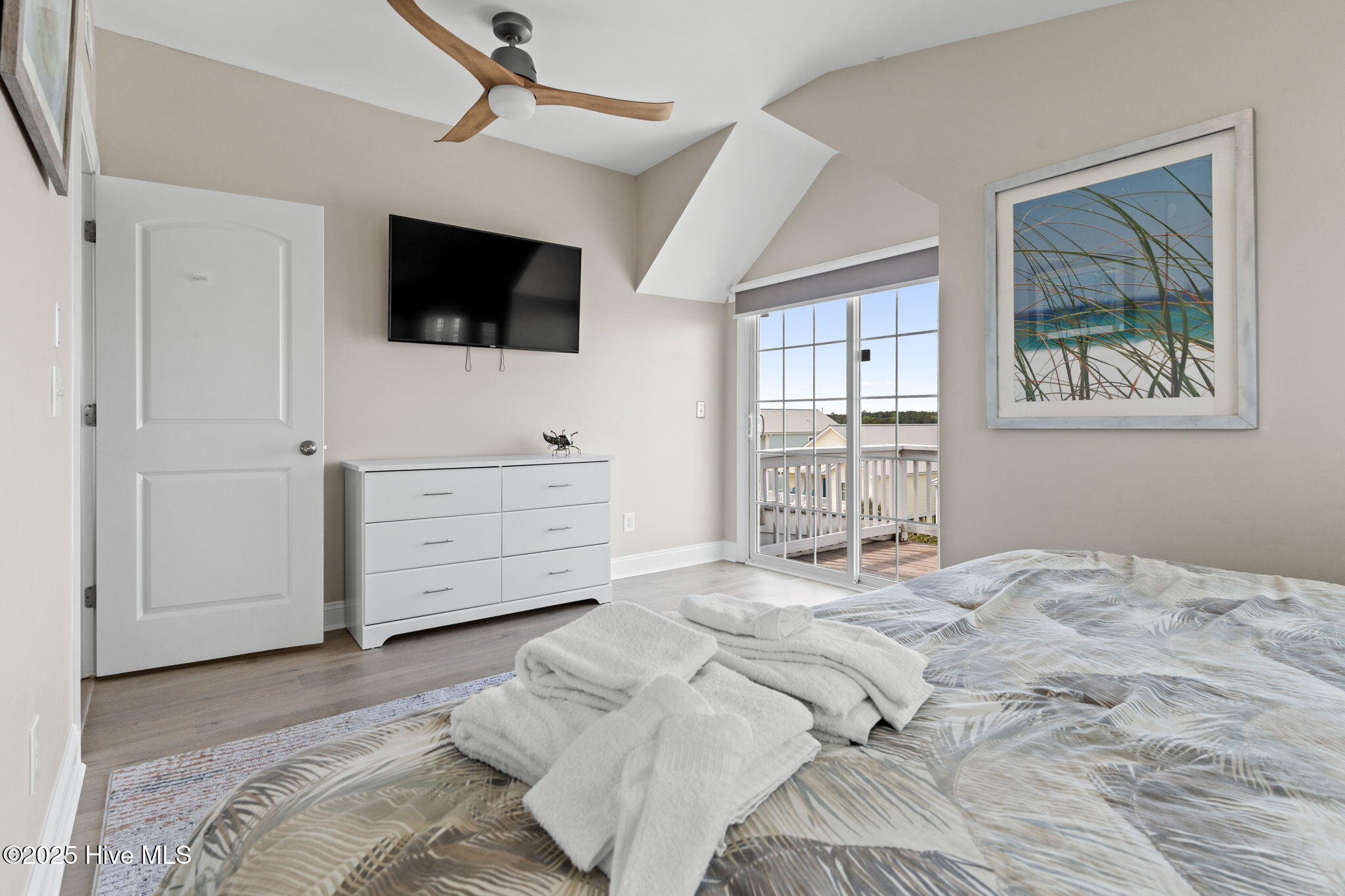 2721 W Beach Drive Property Photo 66