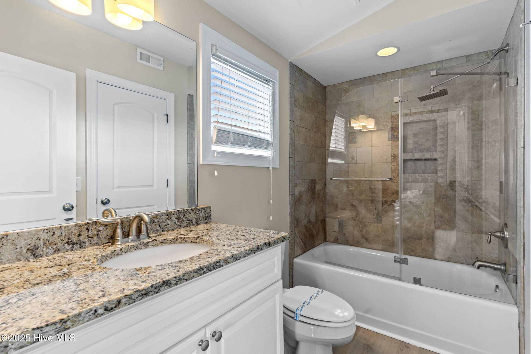 2721 W Beach Drive Property Photo 67
