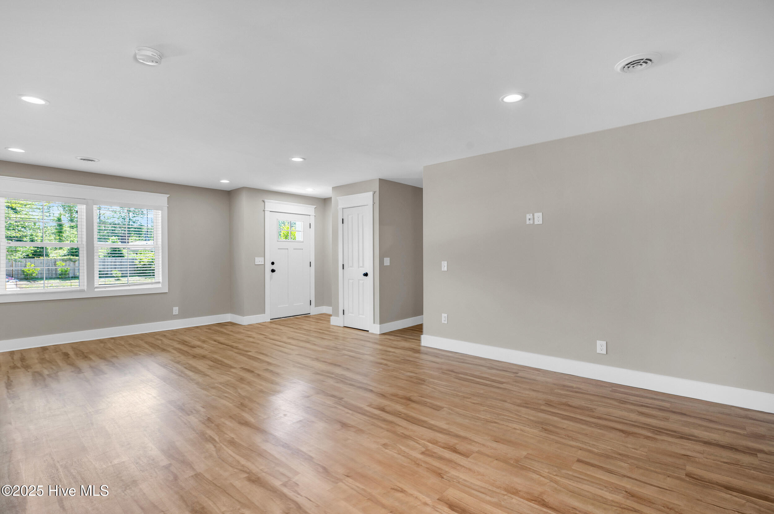 124 Kelly Road Property Photo 5