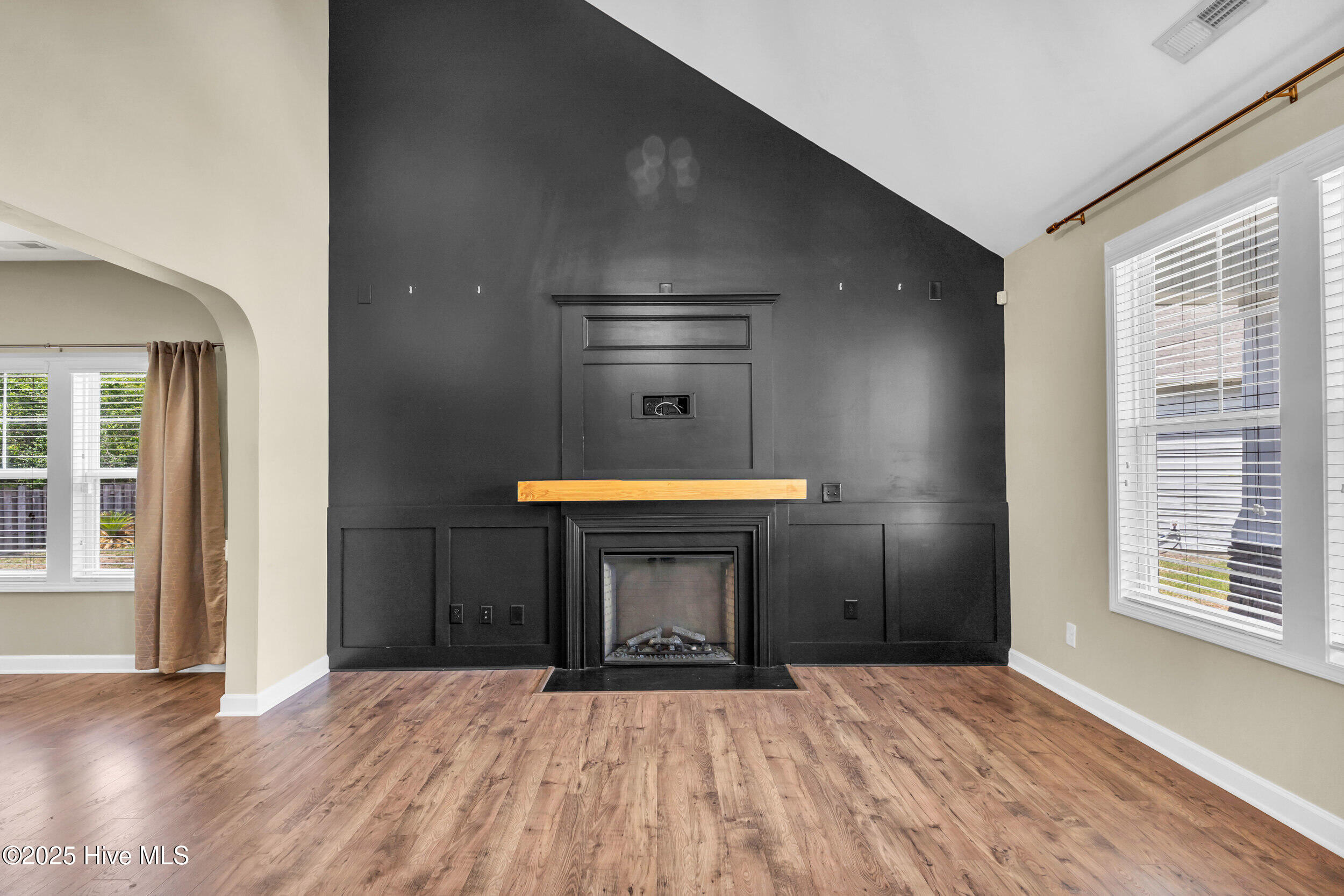 1505 Spring Court Property Photo 5