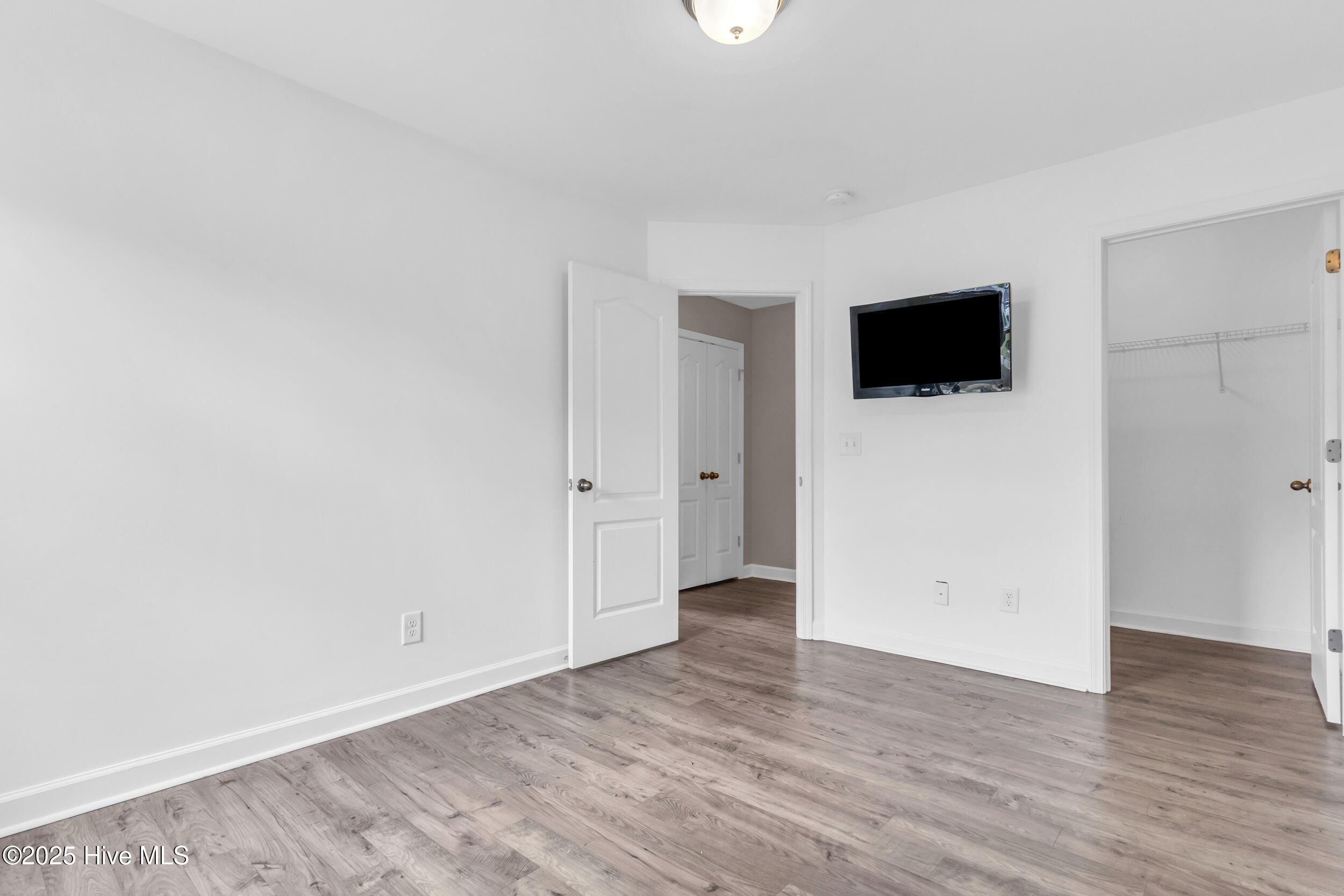 1505 Spring Court Property Photo 17