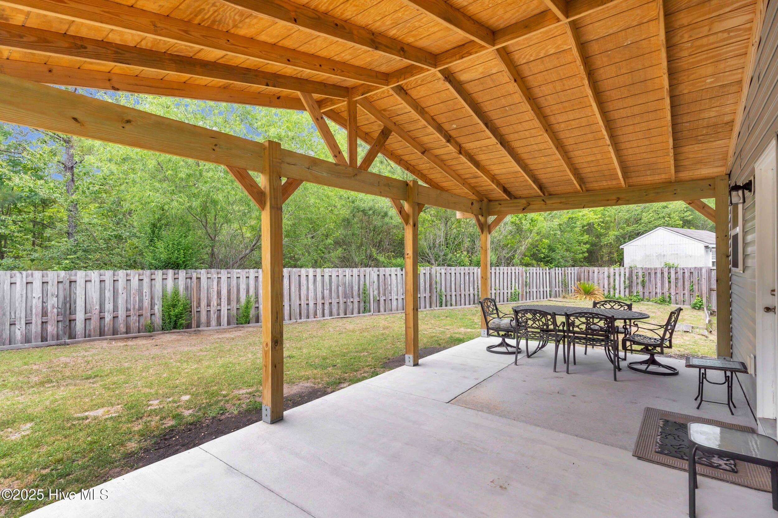 1505 Spring Court Property Photo 23