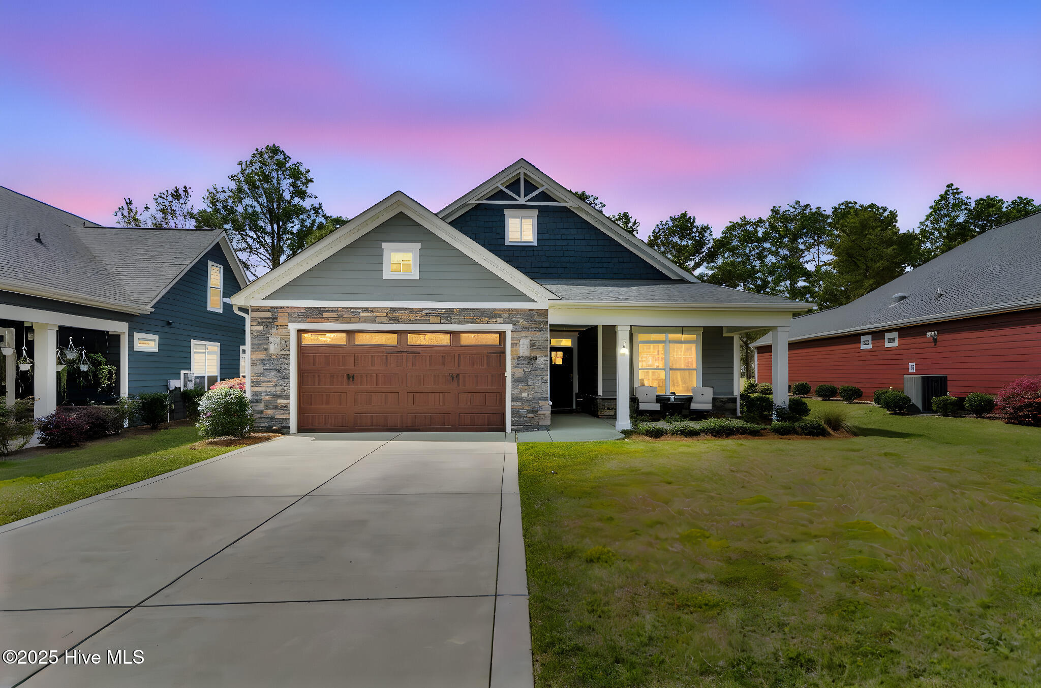 105 Keowee Circle Property Photo 1