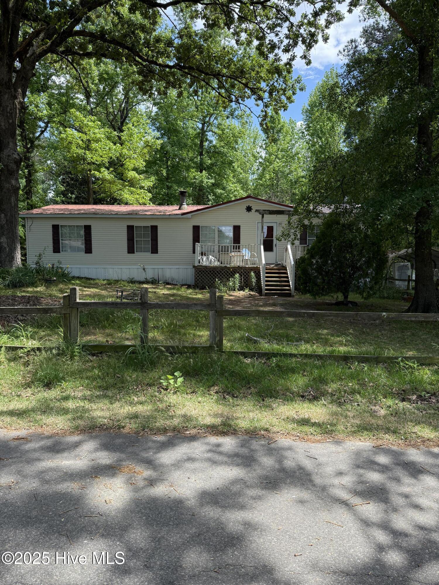 431 Smith Street Property Photo