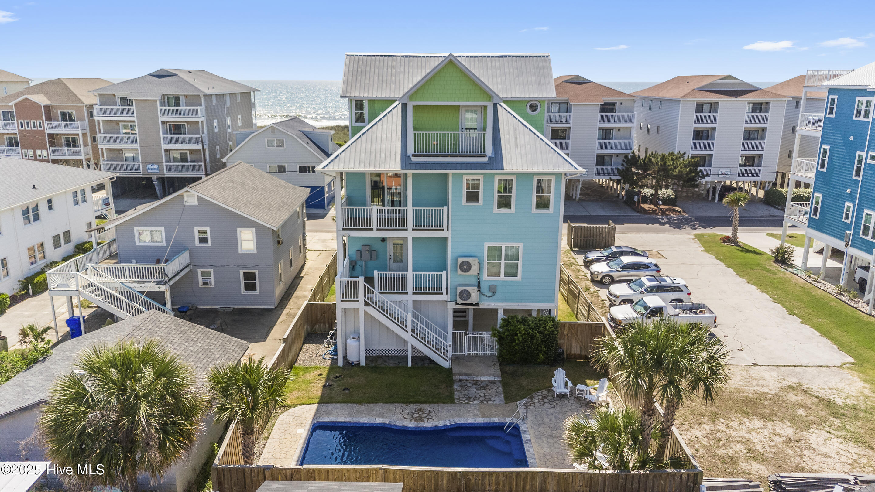 711 Carolina Beach Avenue Property Photo 1