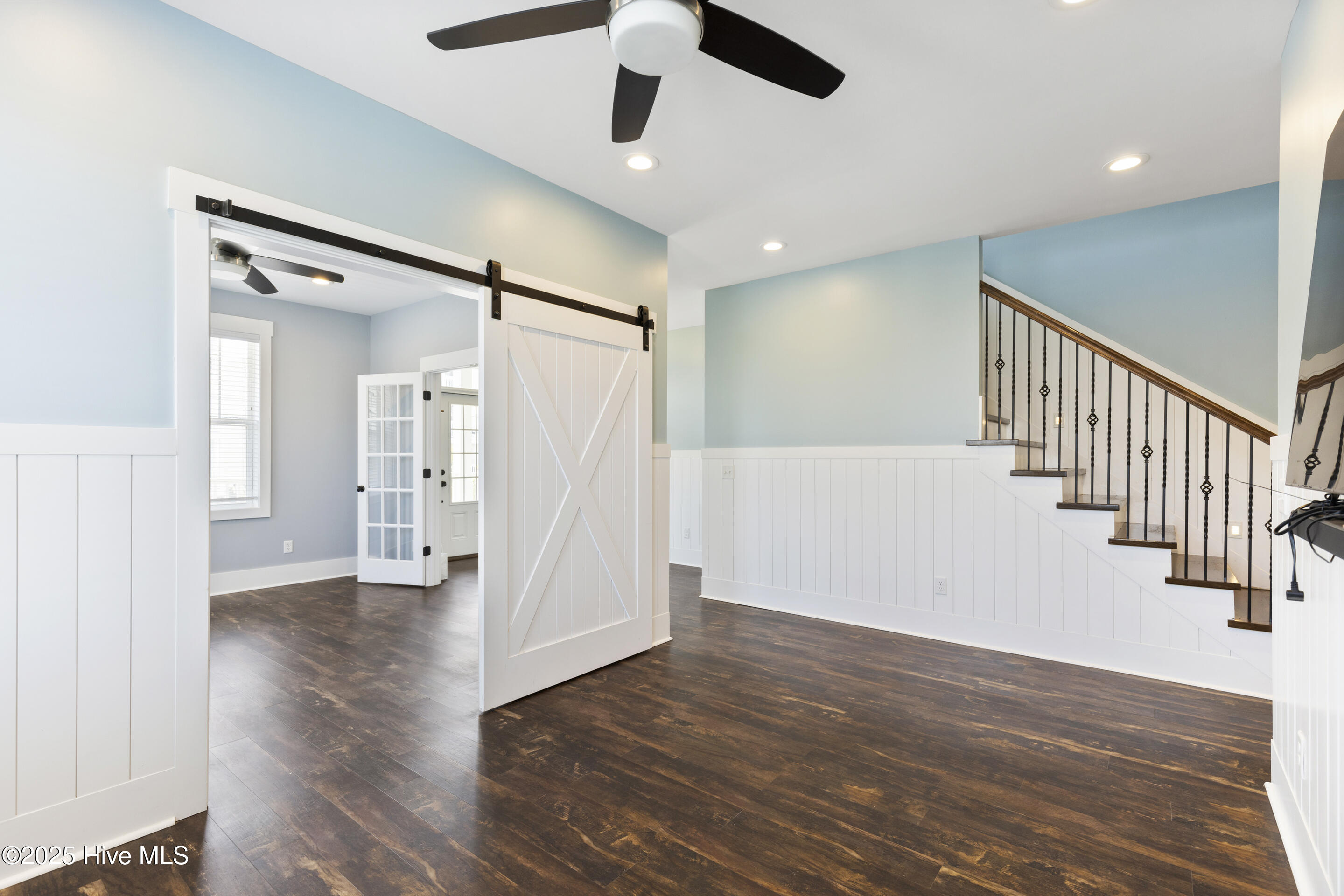 711 Carolina Beach Avenue Property Photo 8