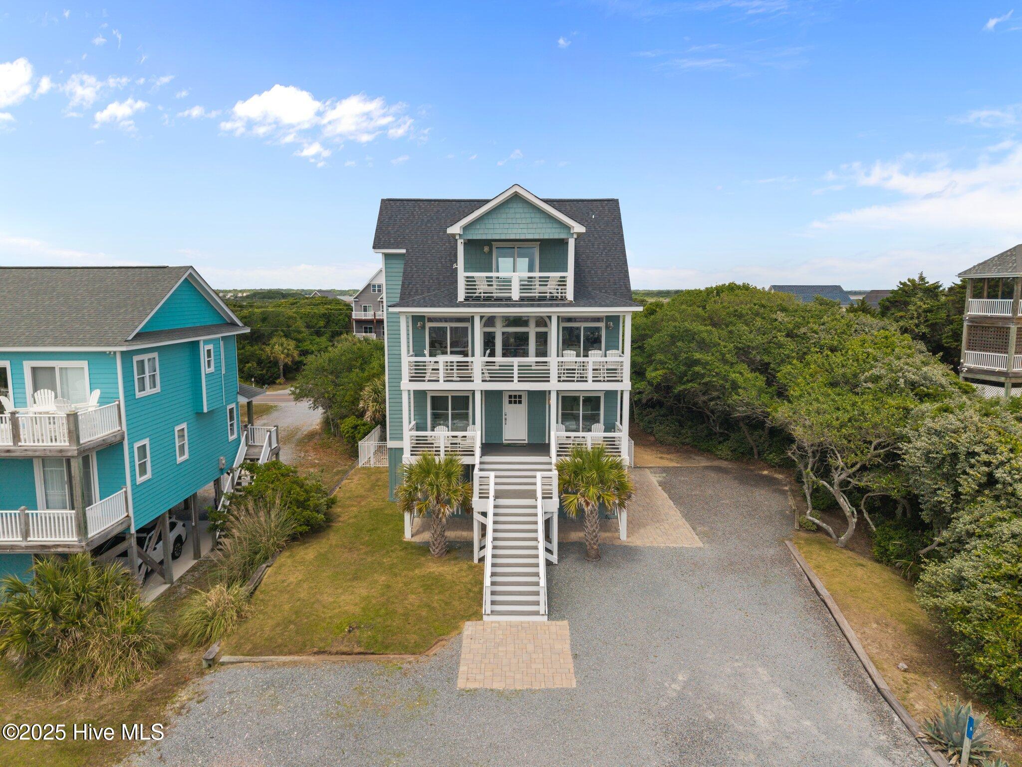 6 Bottlenose Boulevard Property Photo 2
