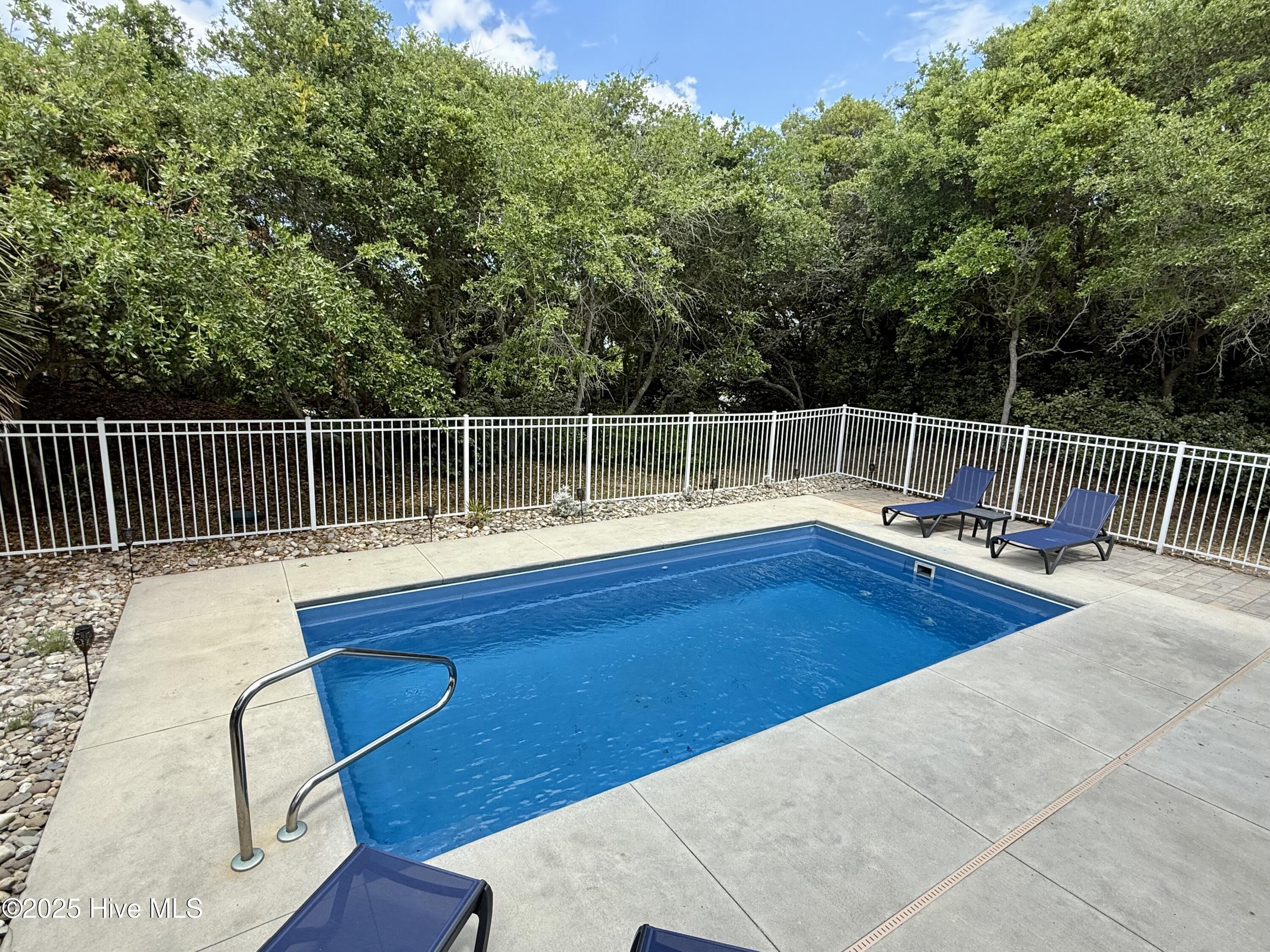 6 Bottlenose Boulevard Property Photo 4