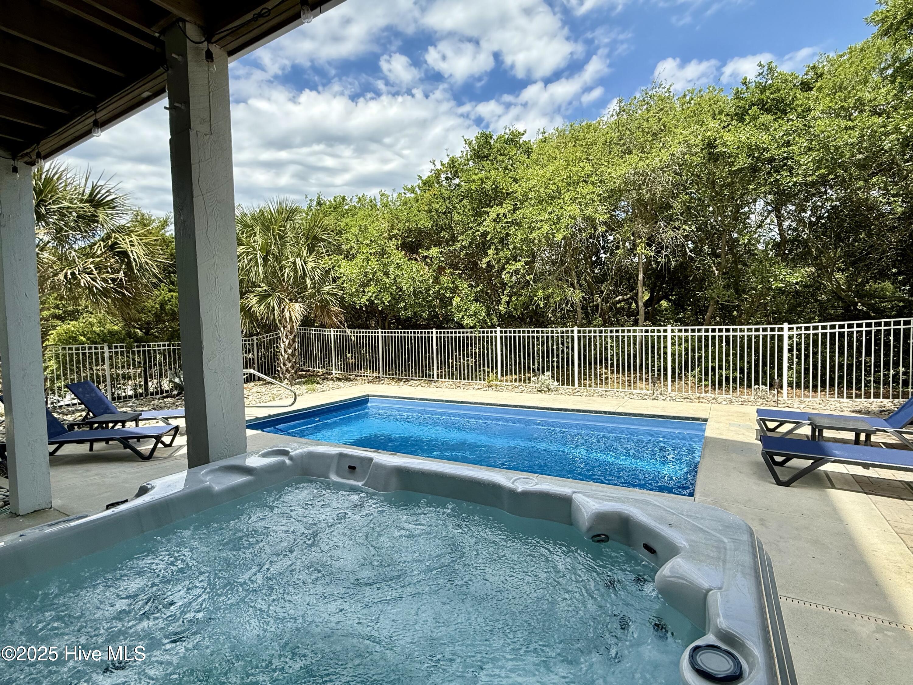 6 Bottlenose Boulevard Property Photo 5