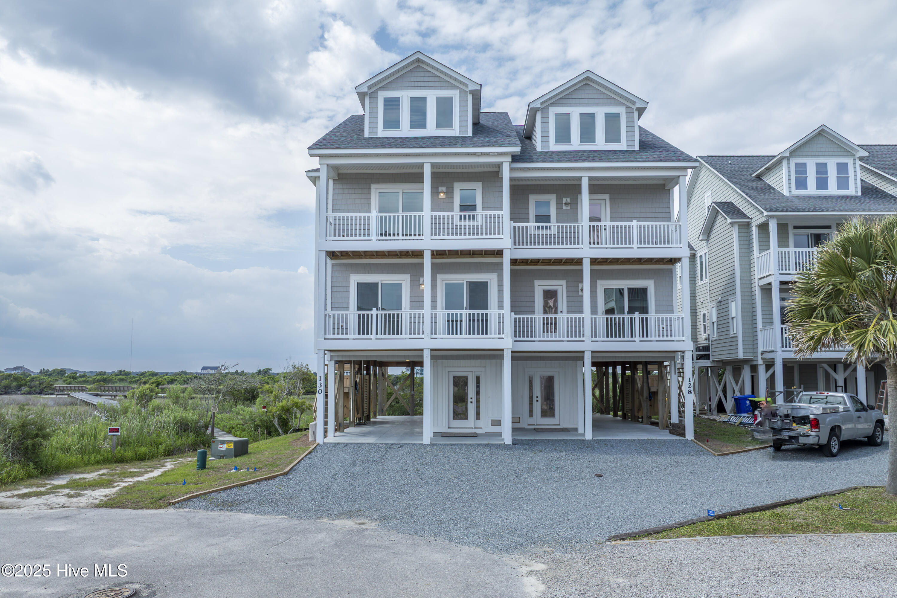 128 Sea Oaks Court Property Photo