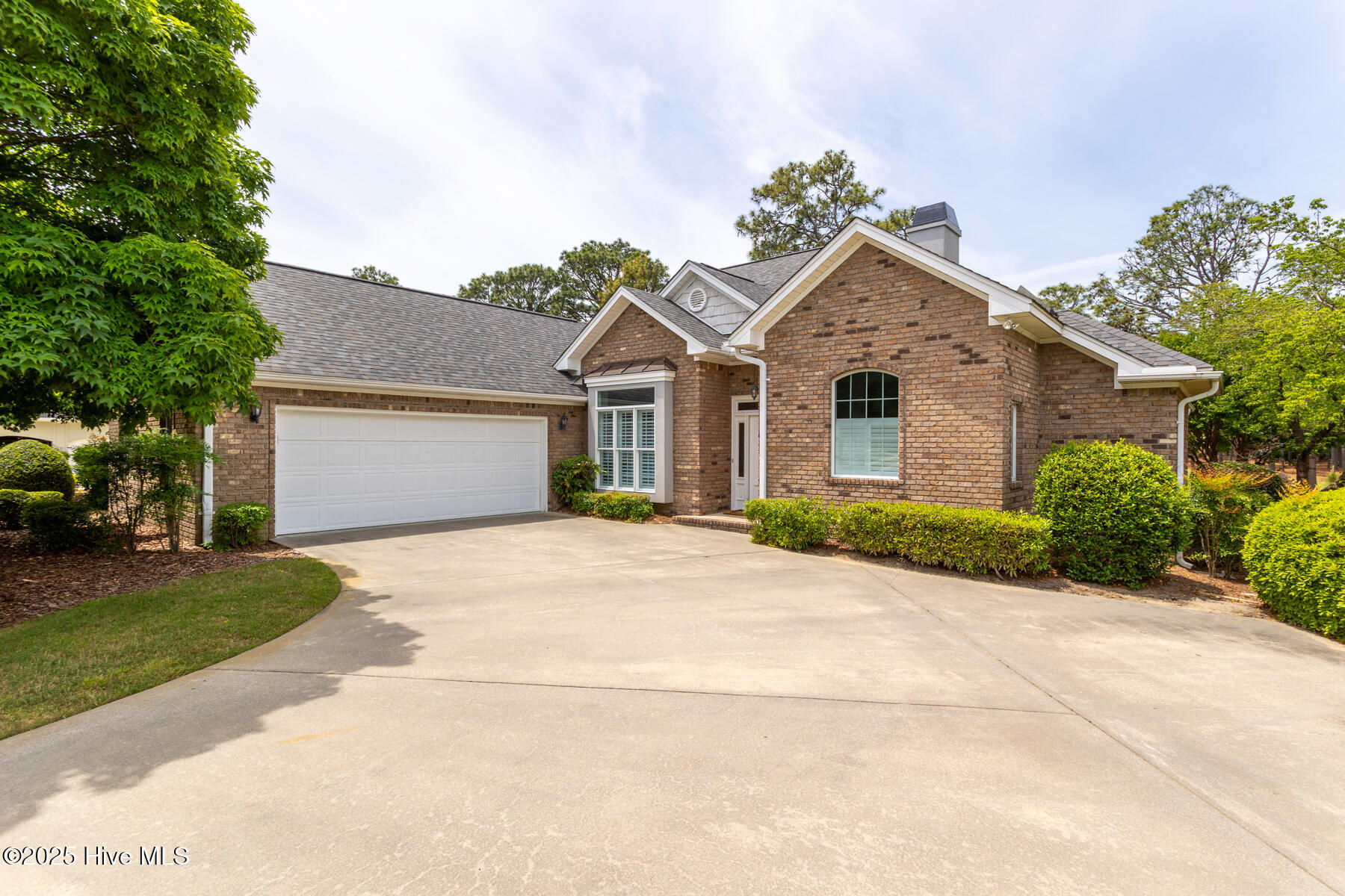 100 Paddock Lane Property Photo
