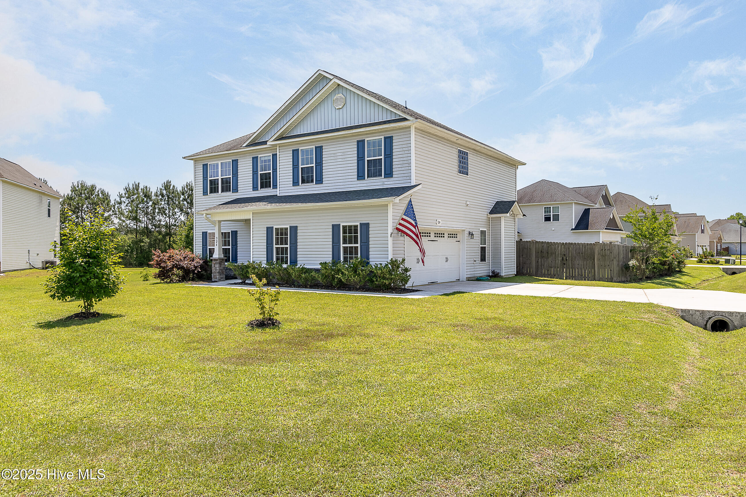 324 Catamaran Road Property Photo