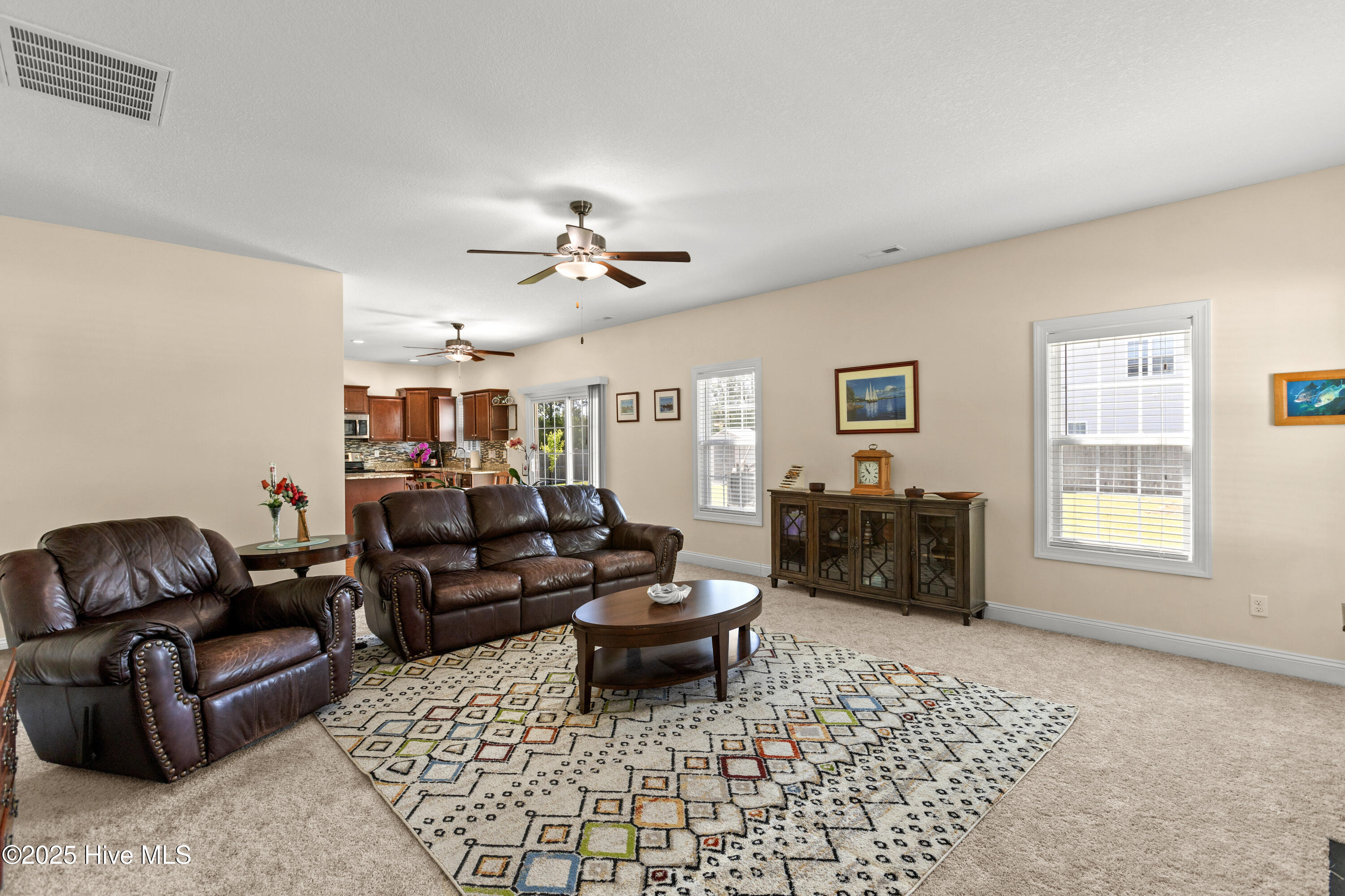 324 Catamaran Road Property Photo 4