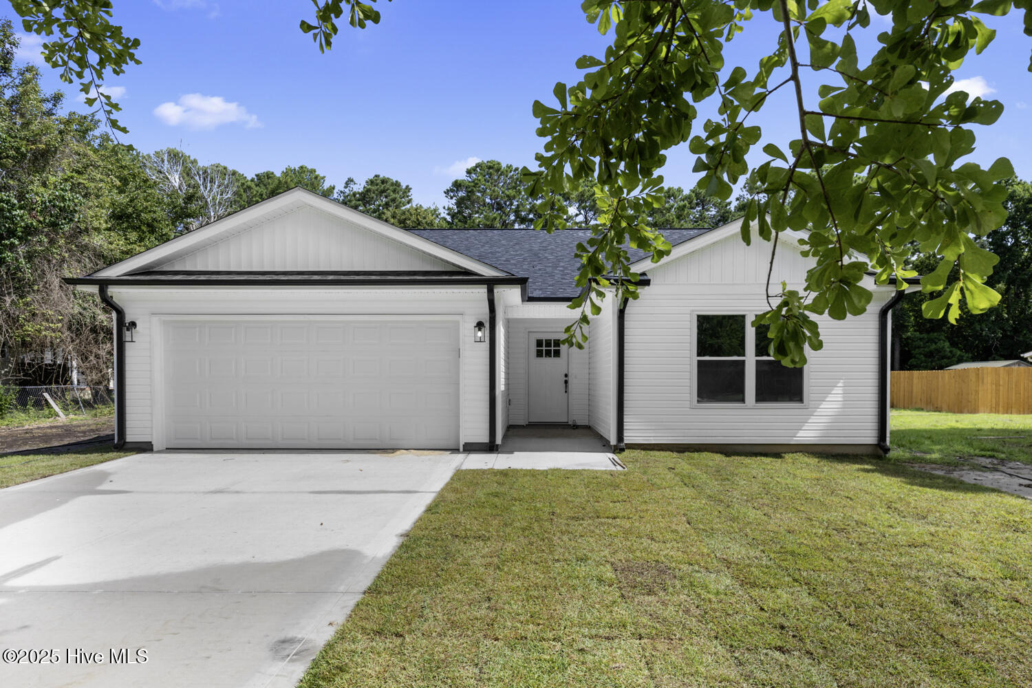 313 Pinewood Drive Property Photo 1