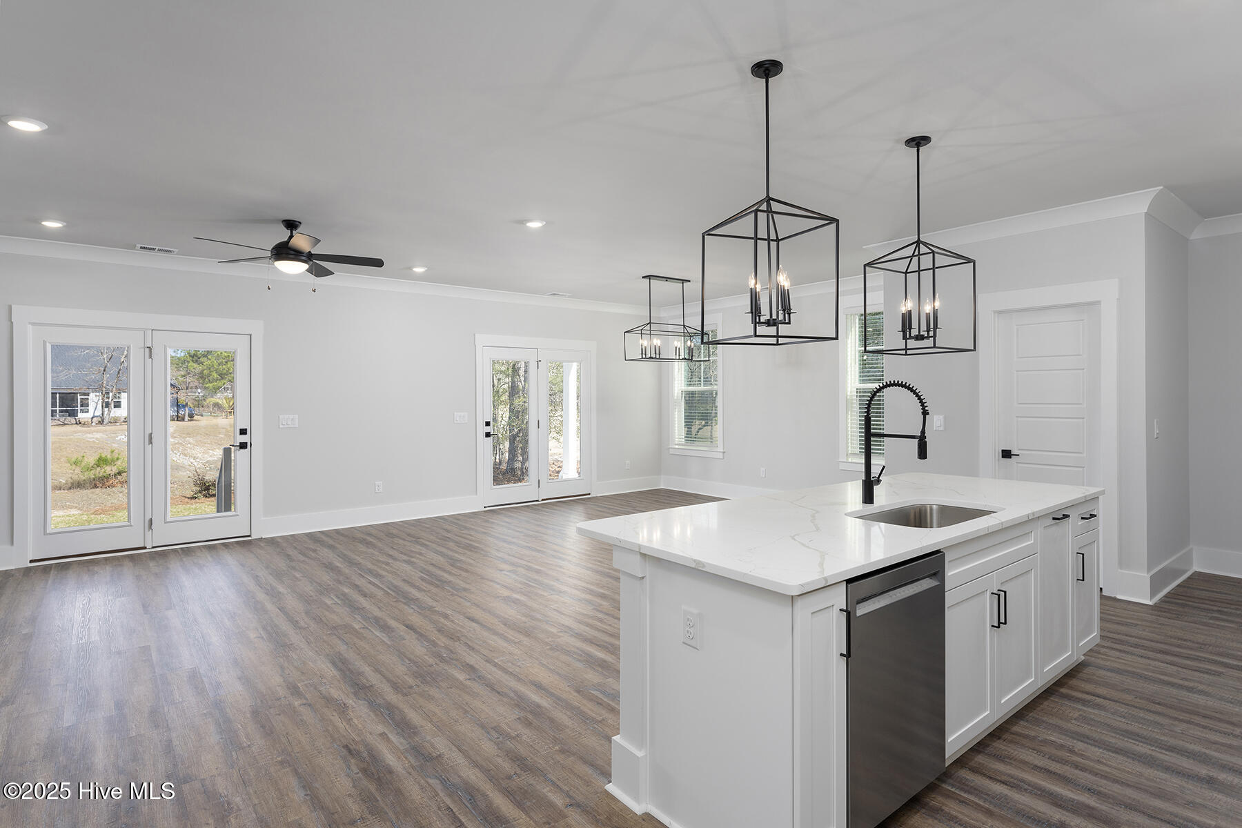 735 Hollybriar Loop Road Se Property Photo 8