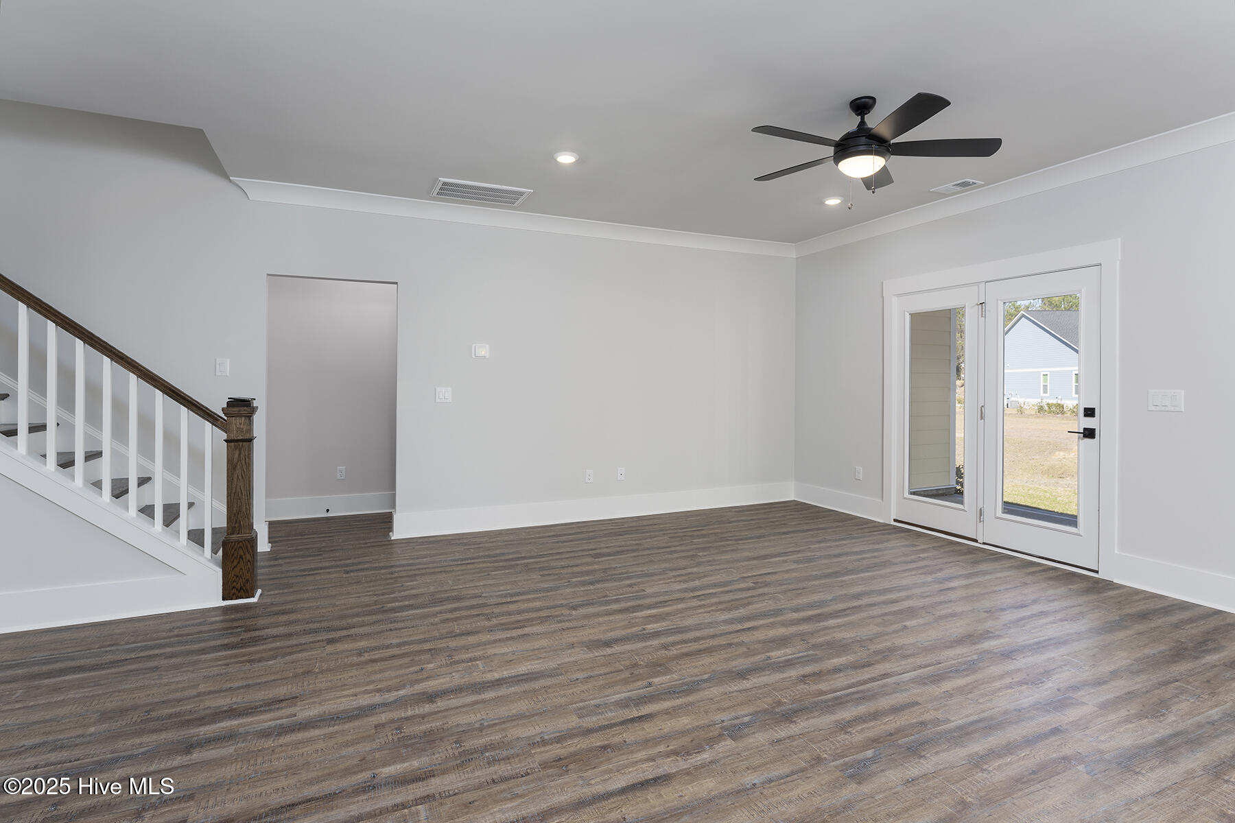 735 Hollybriar Loop Road Se Property Photo 9