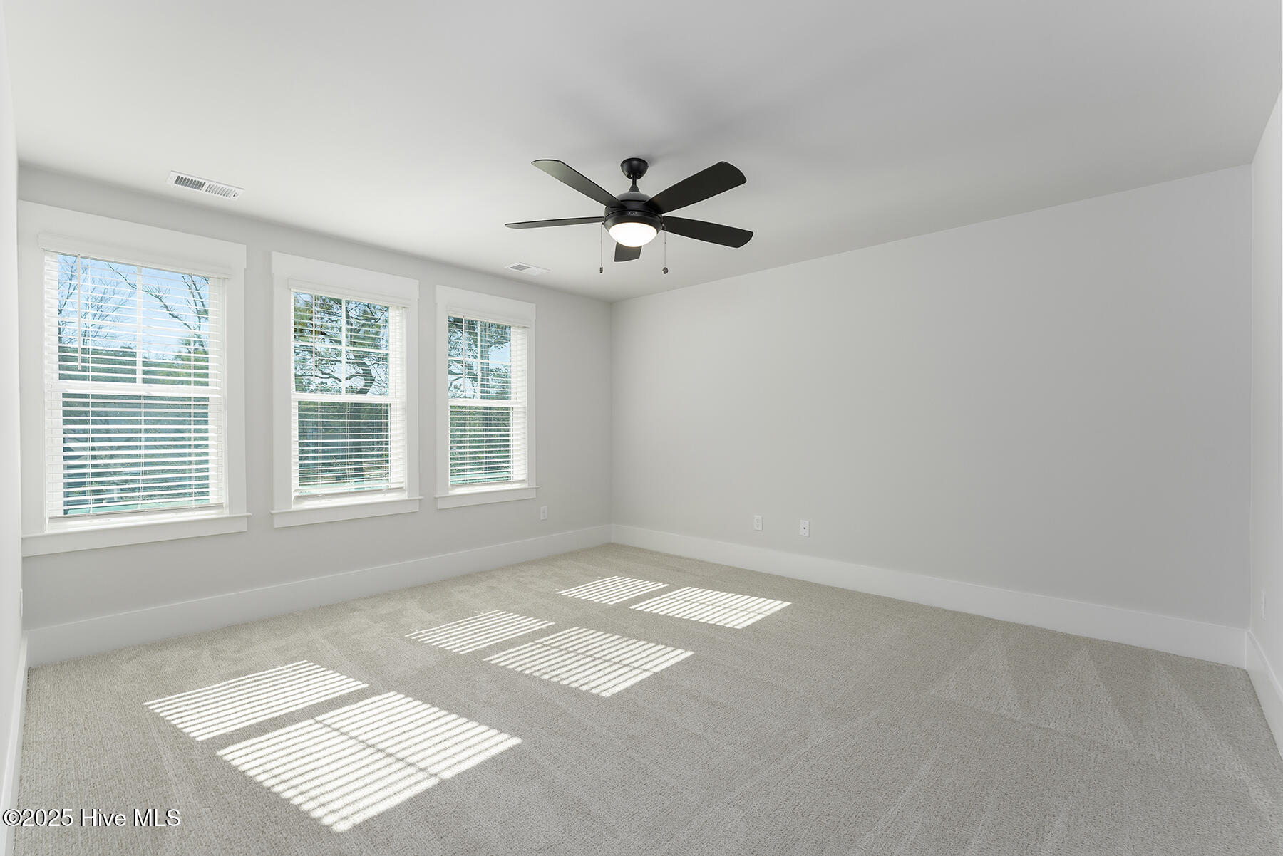 735 Hollybriar Loop Road Se Property Photo 14