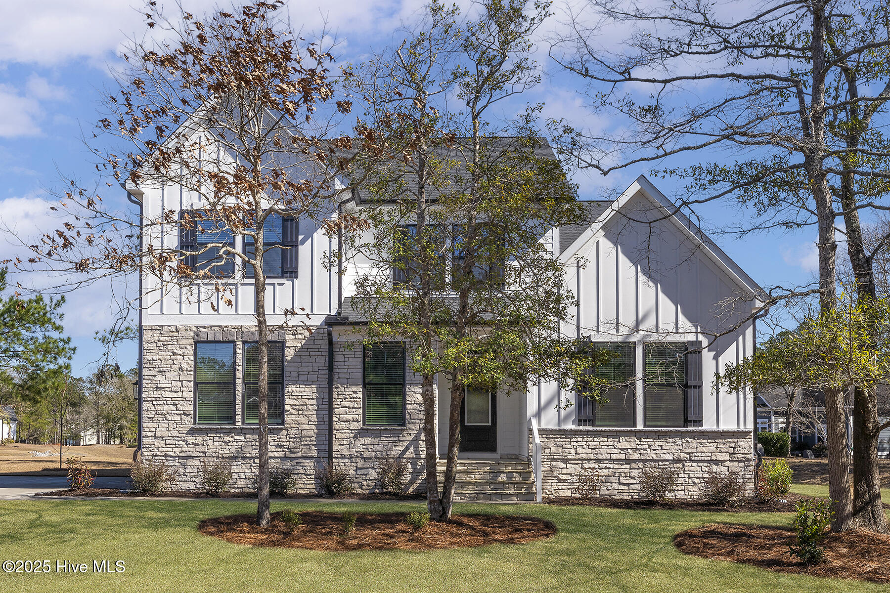 755 Hollybriar Loop Road Se Property Photo 2