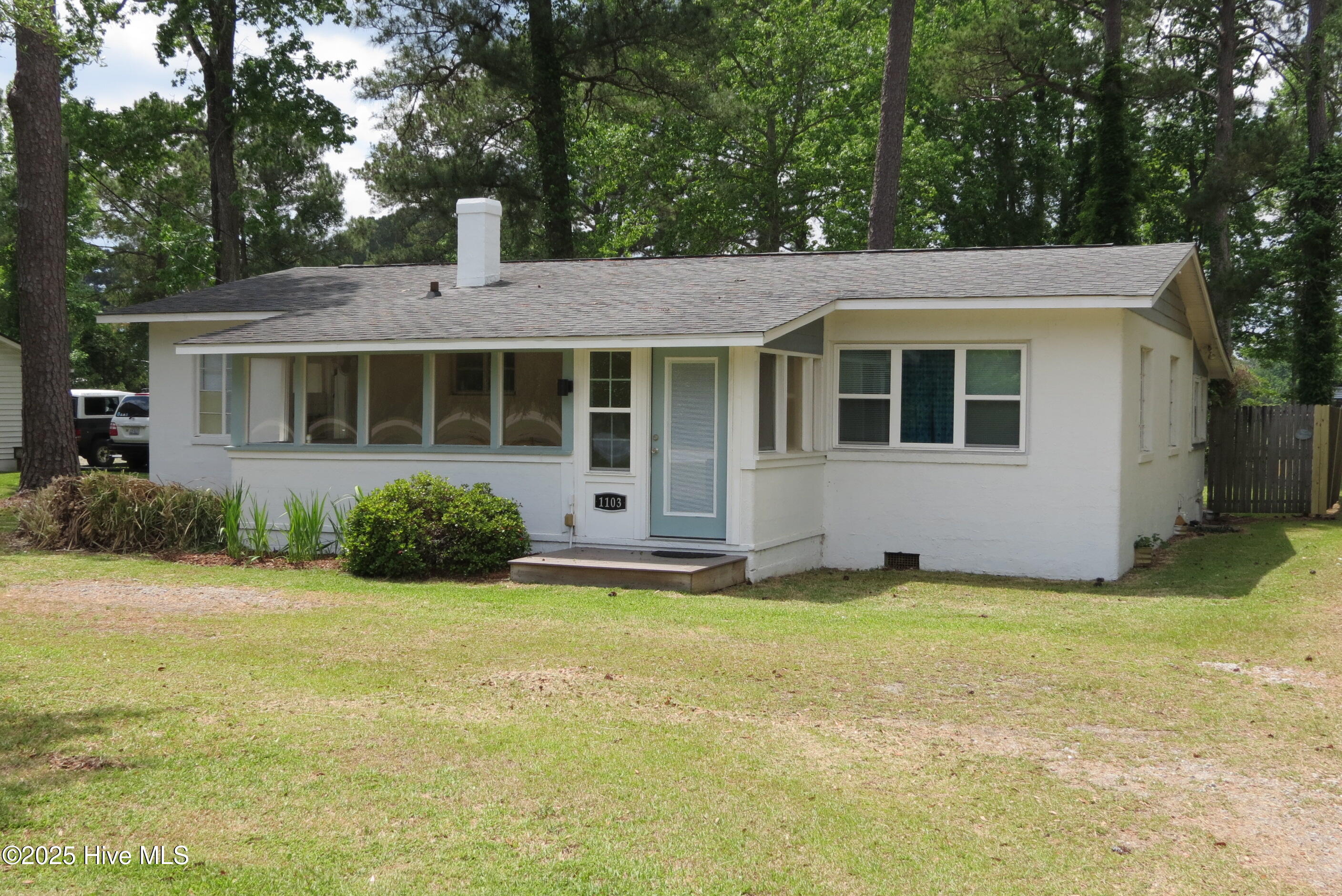 1103 Broad Street Ext Property Photo