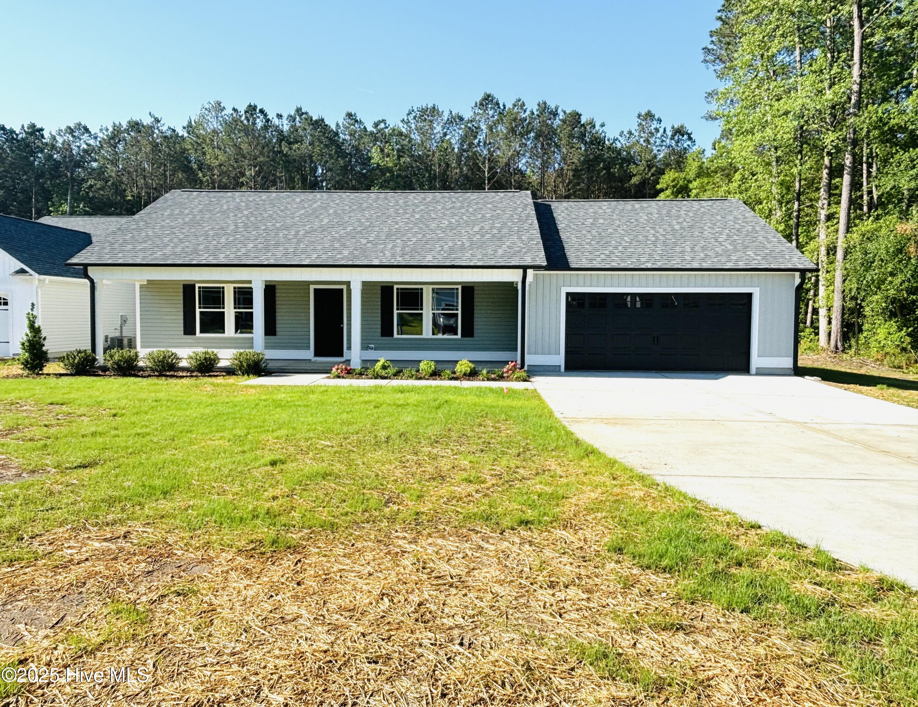 121 Earnest Way Property Photo