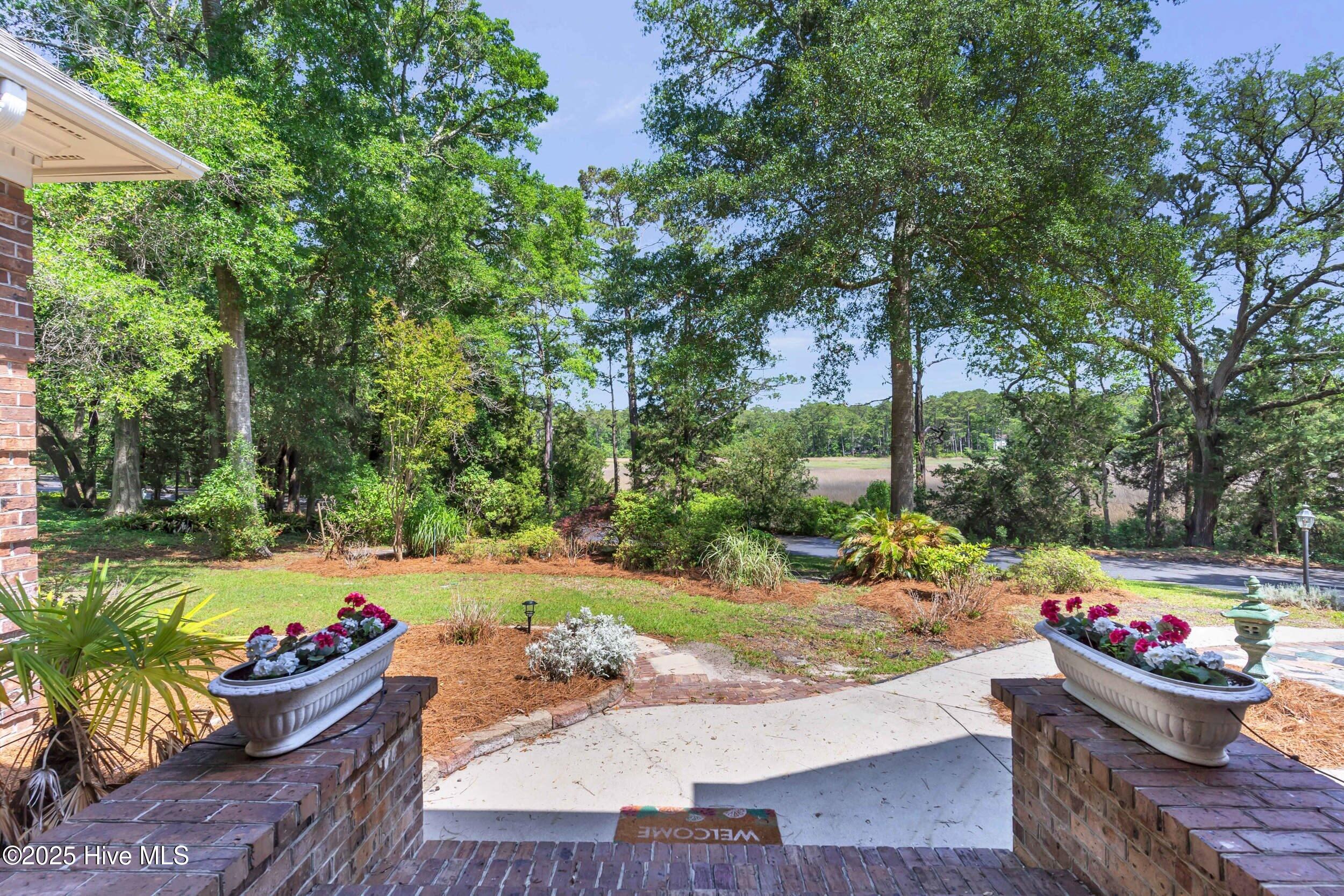 524 Admirals Court Property Photo 22