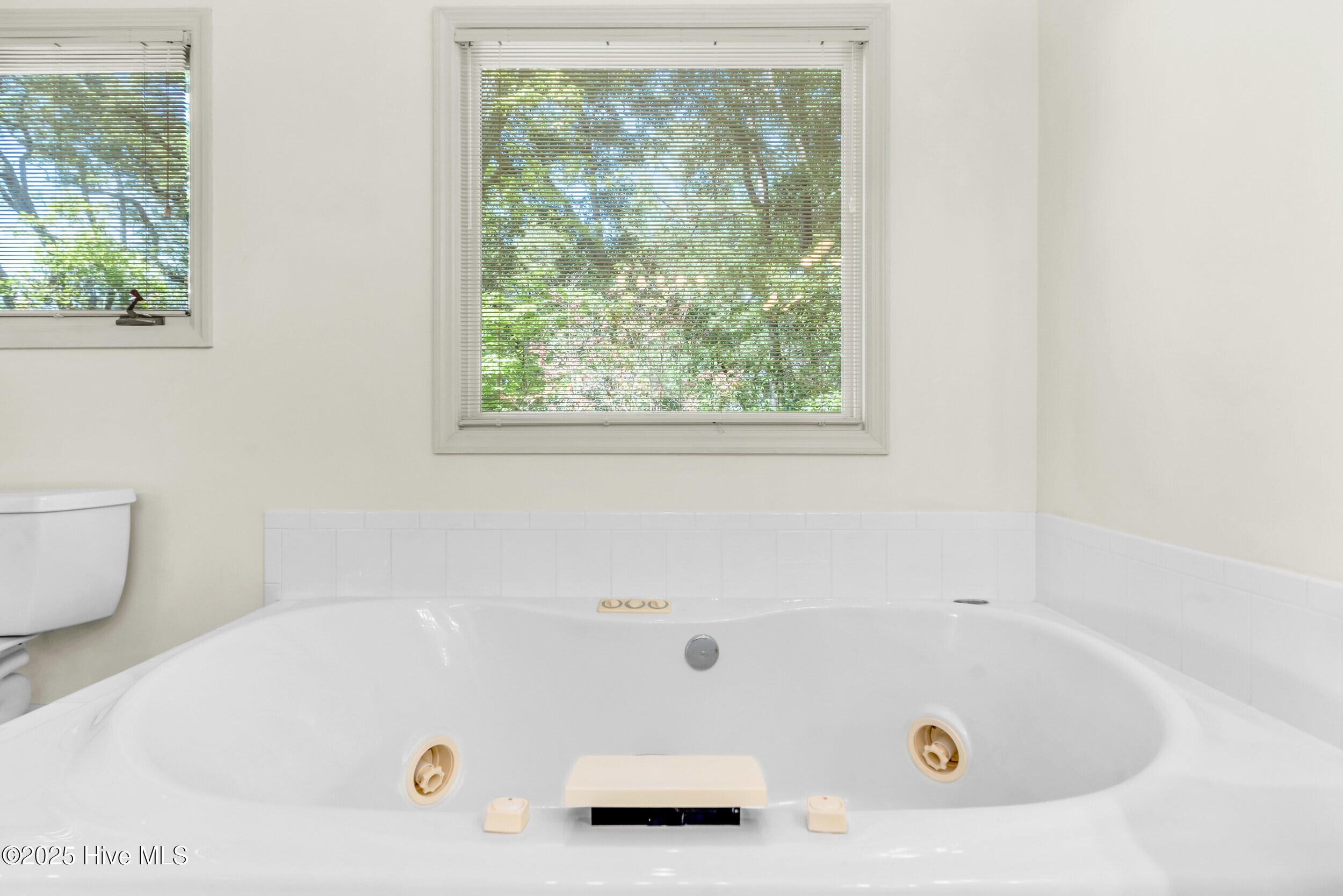 524 Admirals Court Property Photo 48