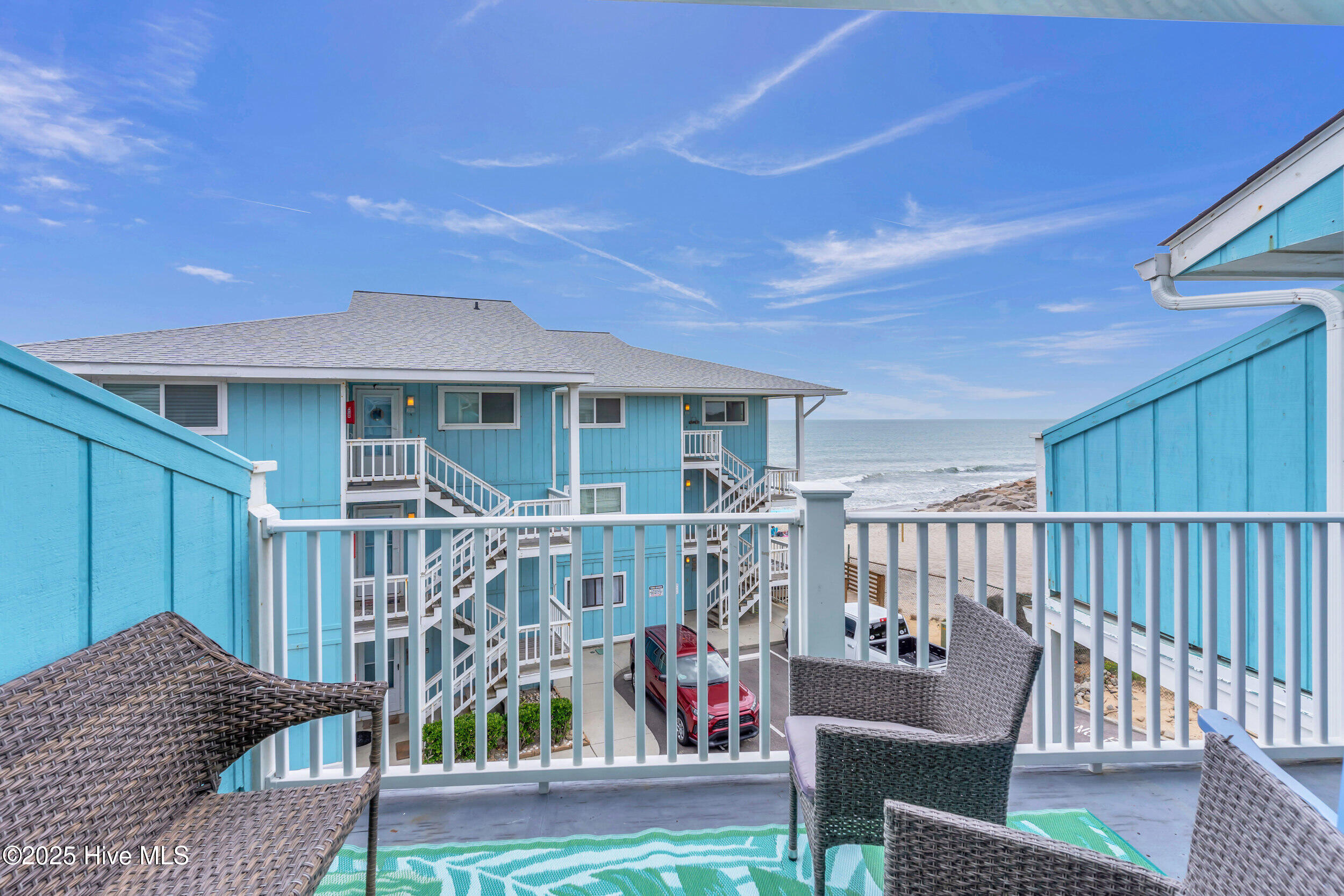 1437 Fort Fisher Boulevard Unit J3 Property Photo 3