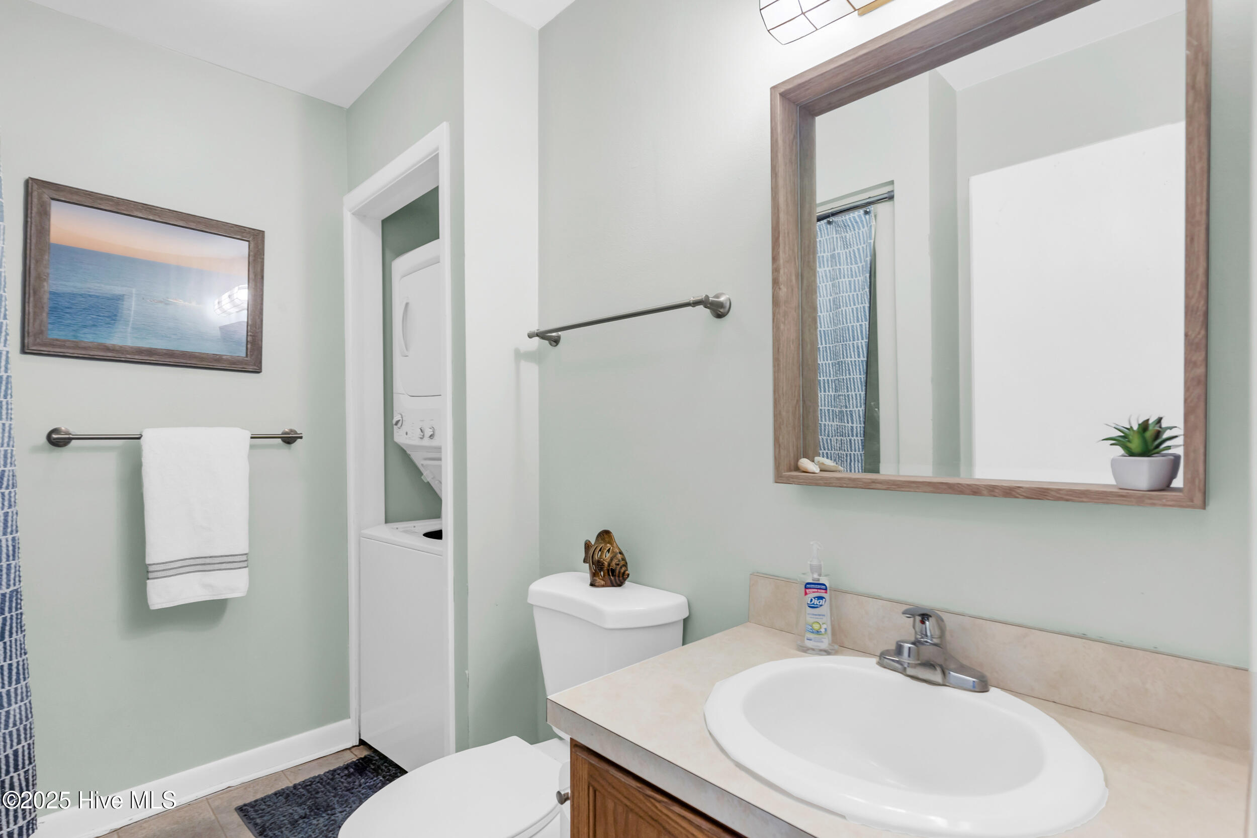 1437 Fort Fisher Boulevard Unit J3 Property Photo 17