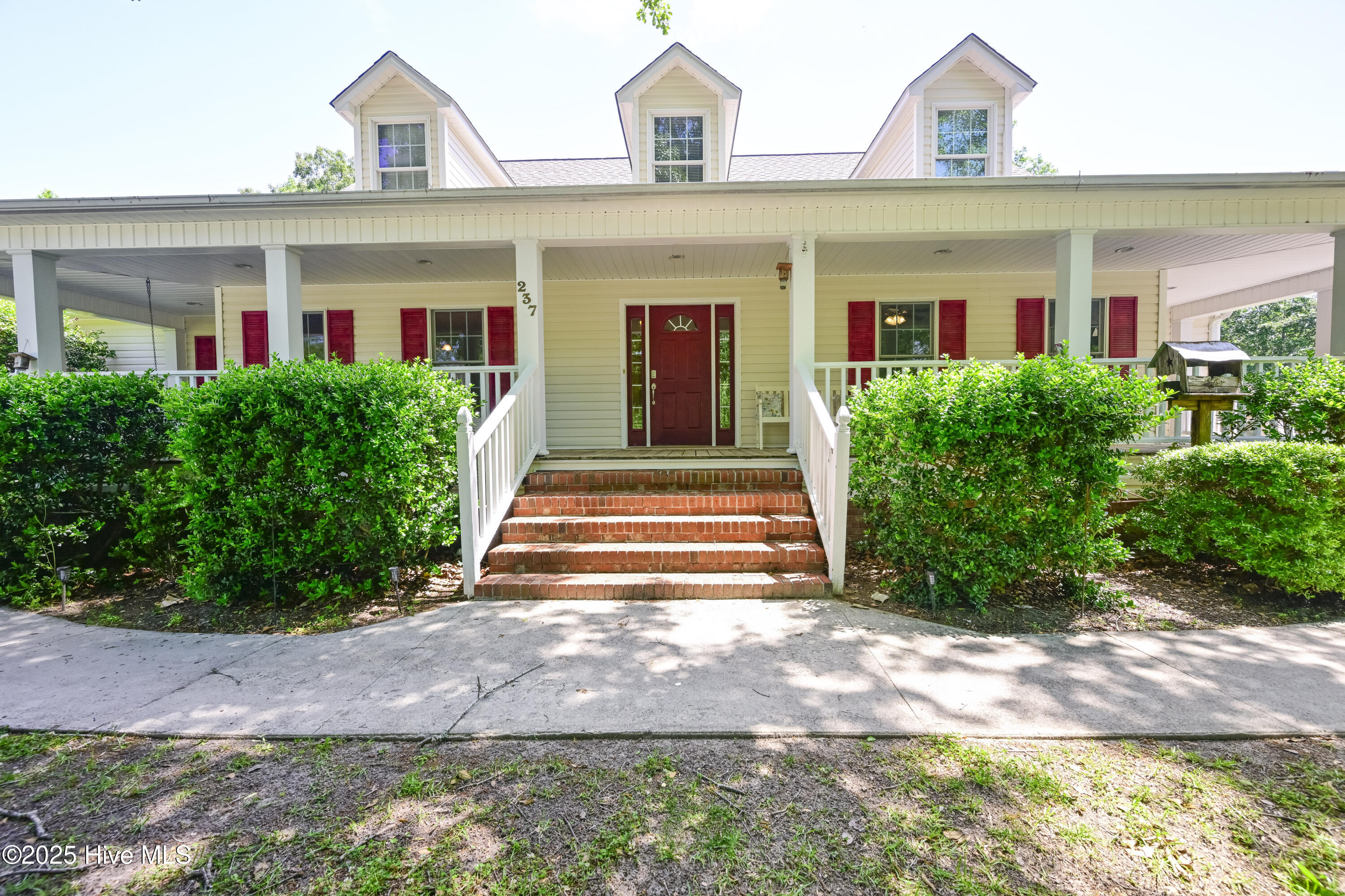 237 Riverbend Road Property Photo
