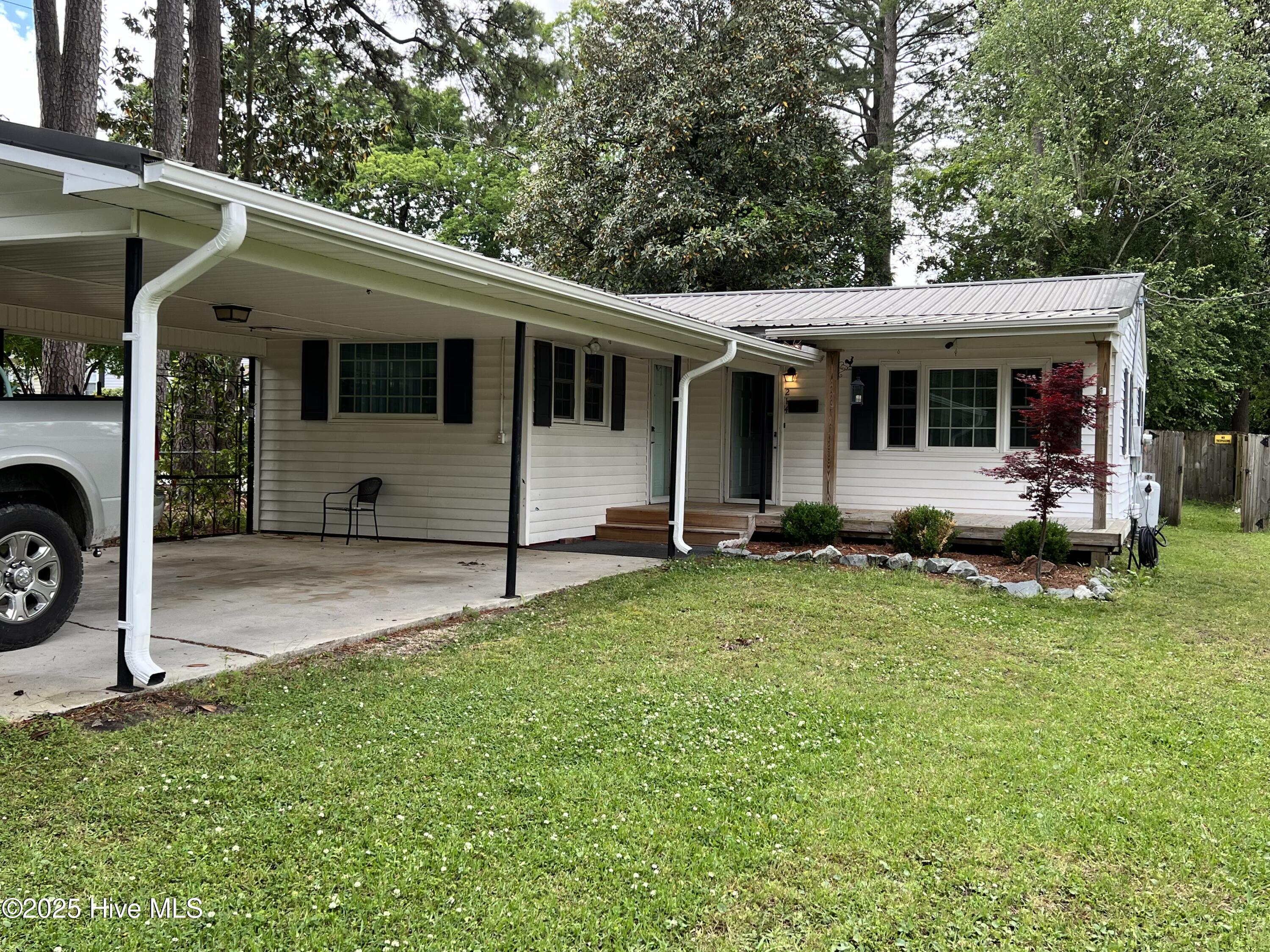 214 S Graham Street Property Photo