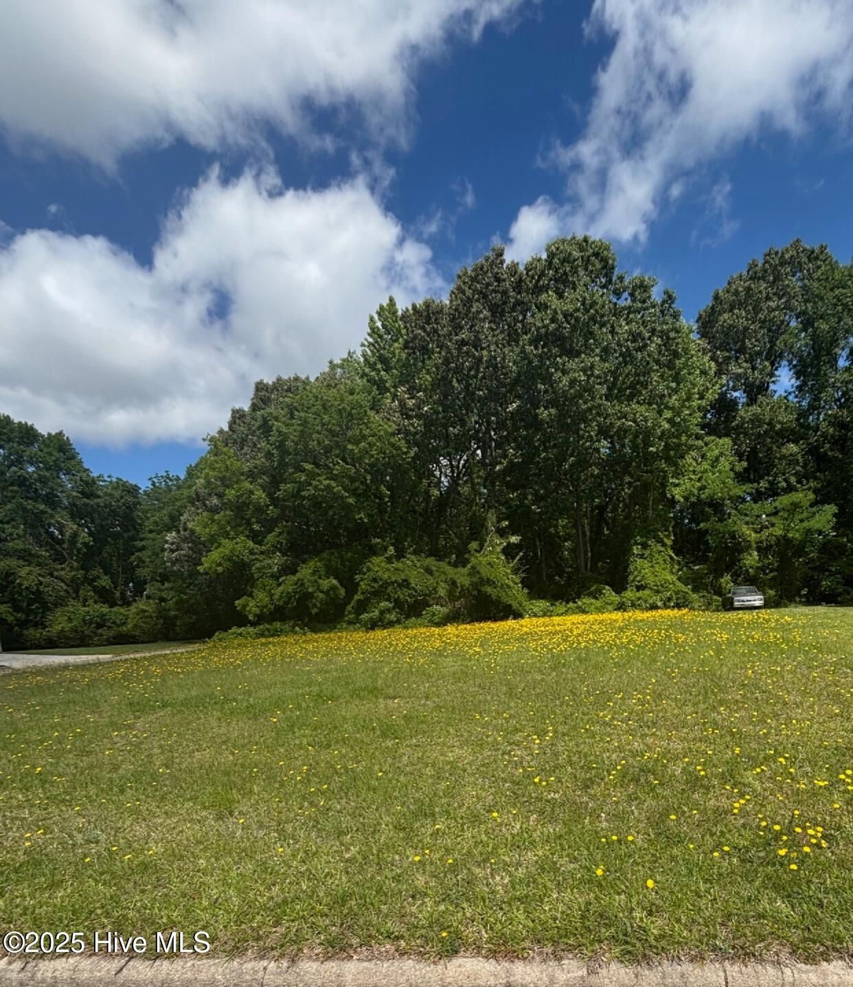 2126 Fieldcrest Road Property Photo