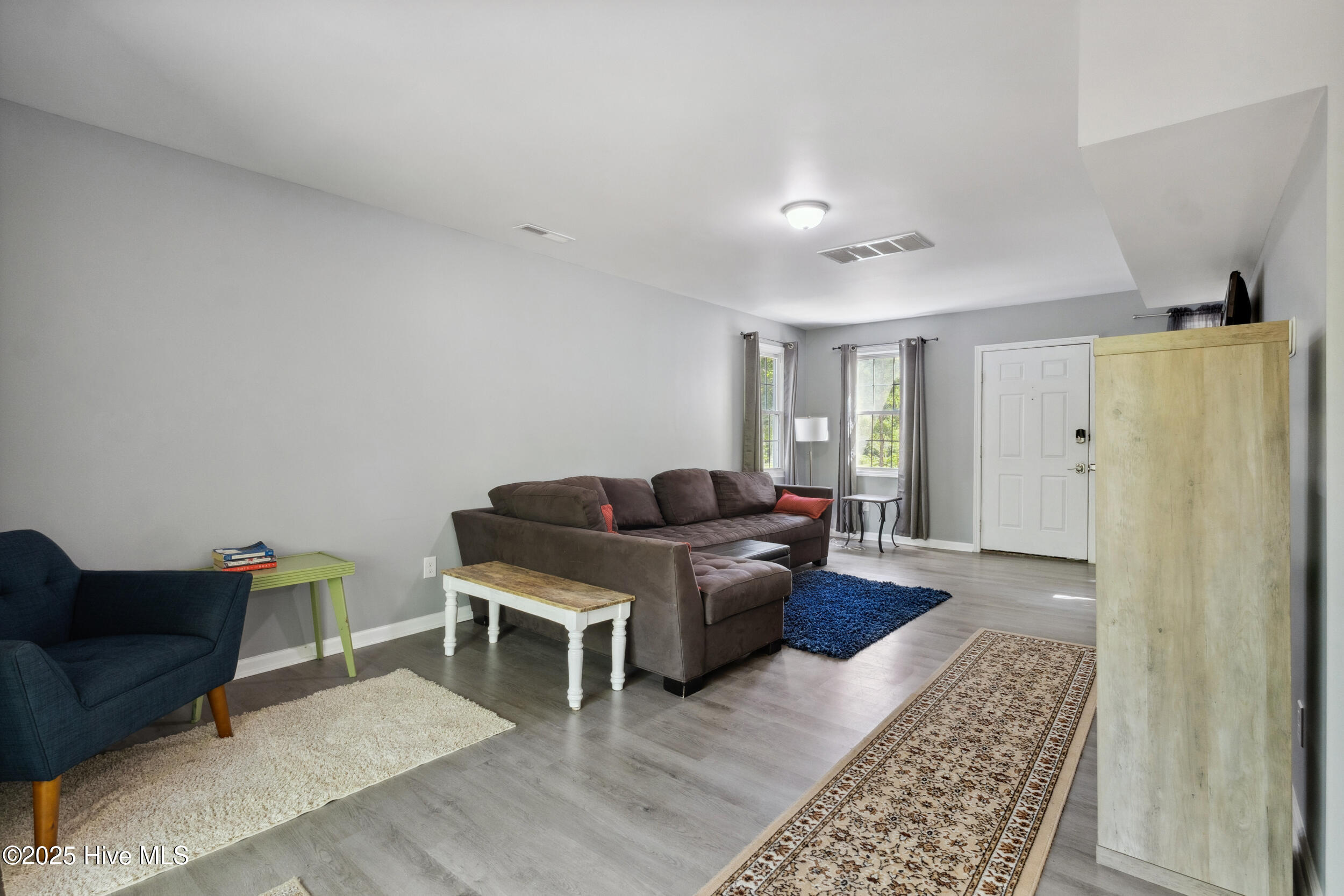 975 River Bend Drive Property Photo 8