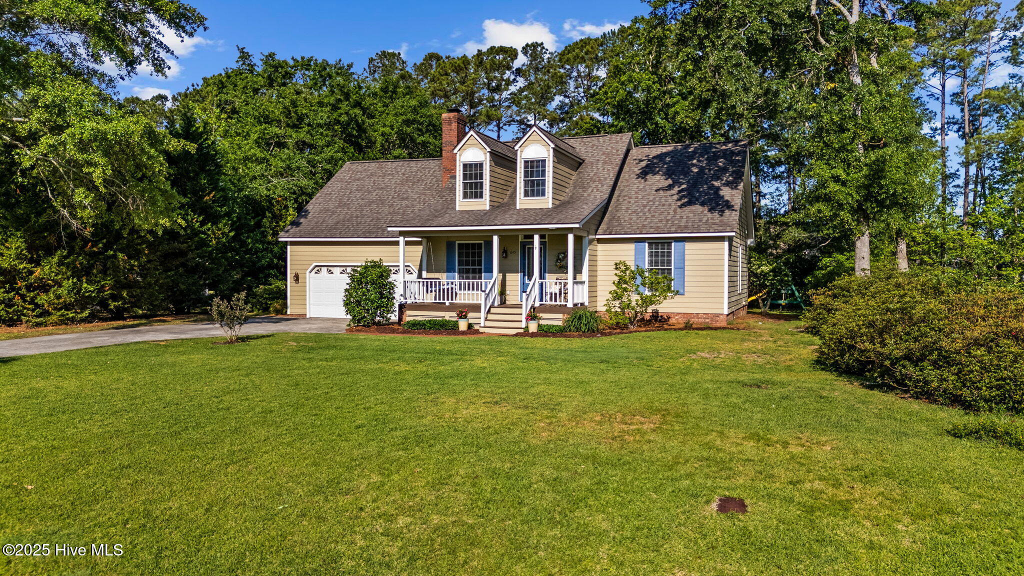 645 Boundaryline Drive Property Photo