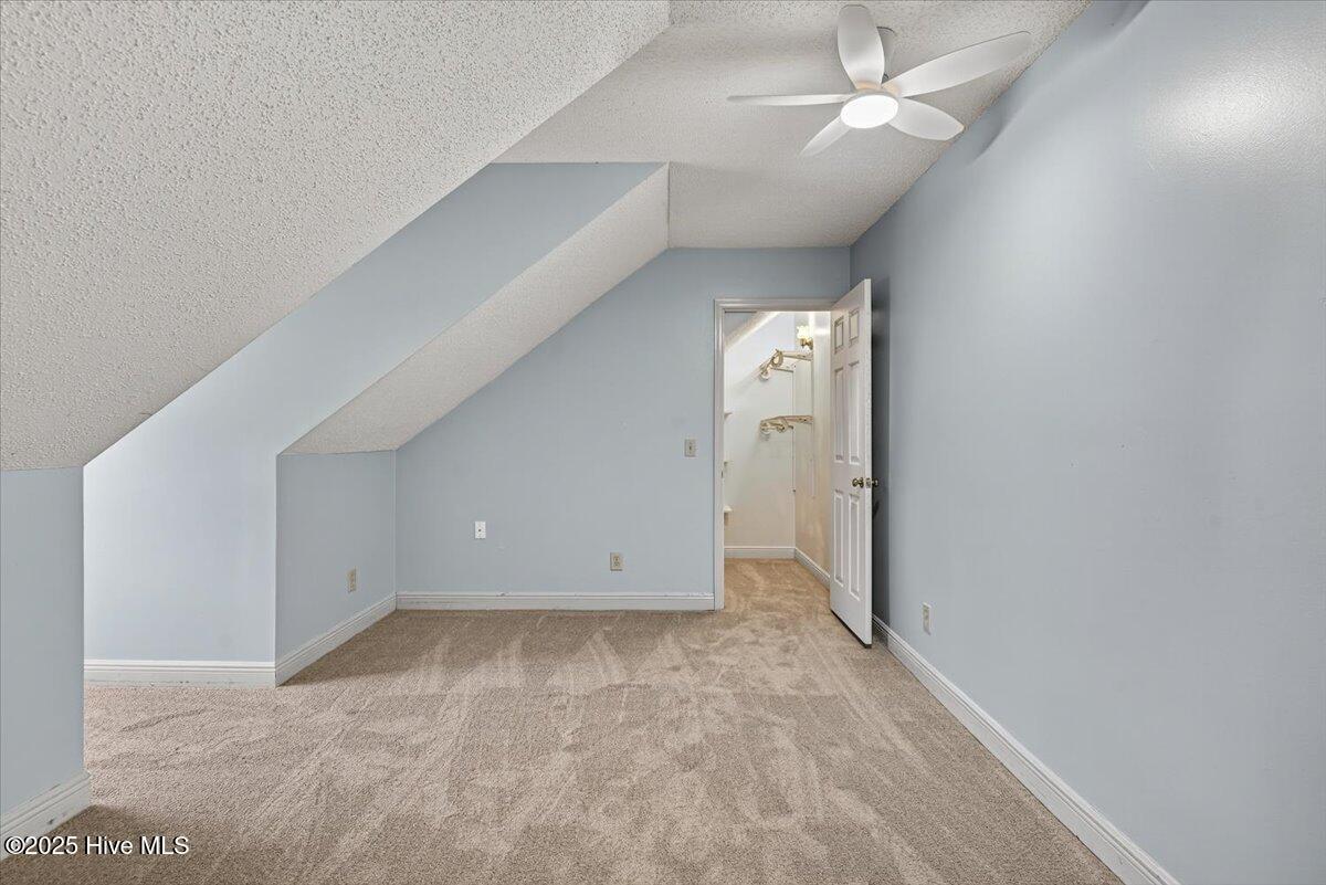 645 Boundaryline Drive Property Photo 22