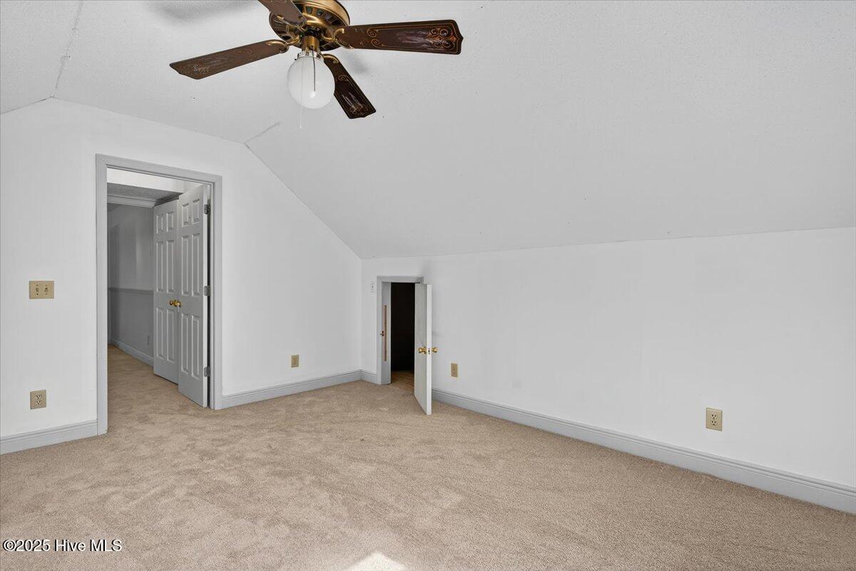 645 Boundaryline Drive Property Photo 28