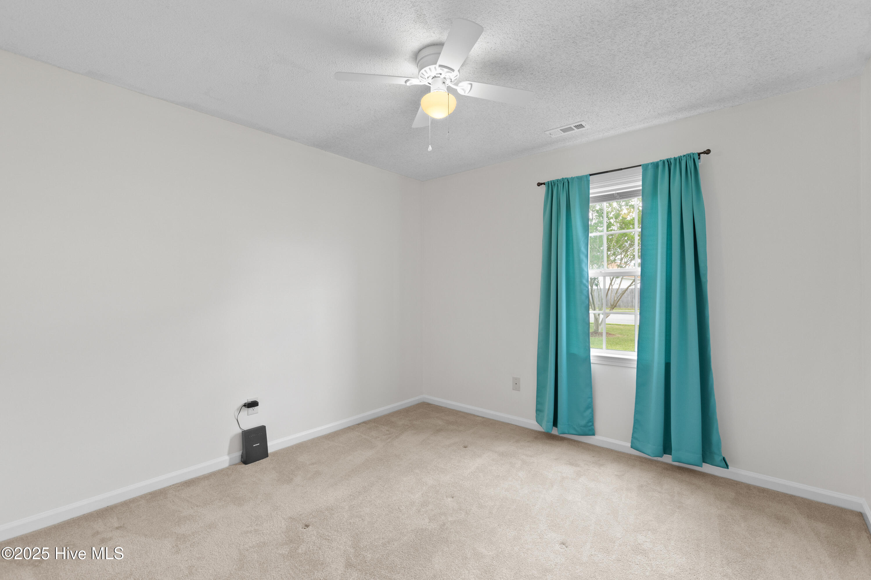 101 Esquire Drive Property Photo 14