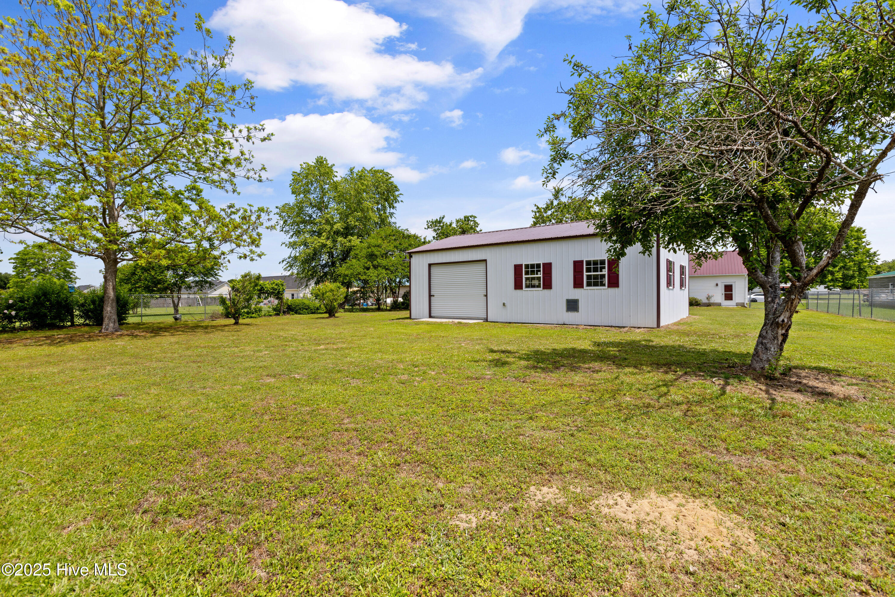 101 Esquire Drive Property Photo 17