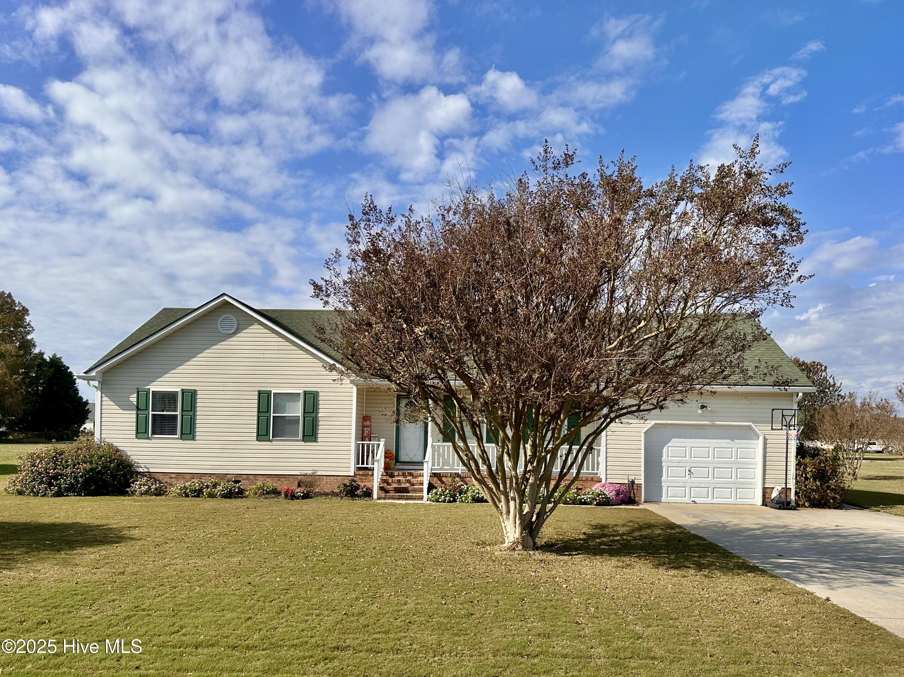 207 Rhonda Road Property Photo