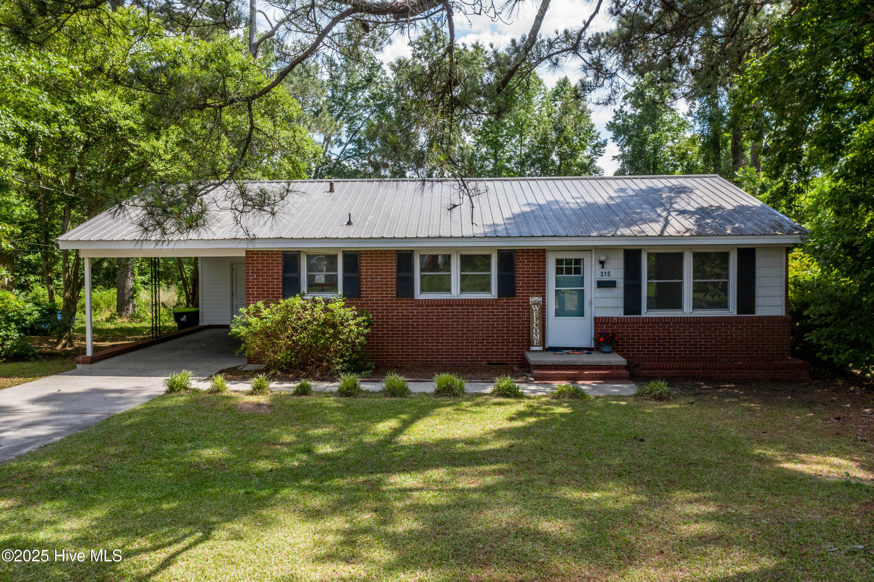 315 W Williamson Street Property Photo