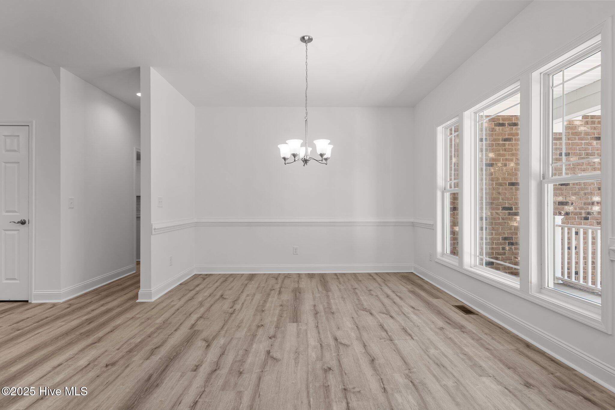 225 Lakeway Drive Property Photo 15