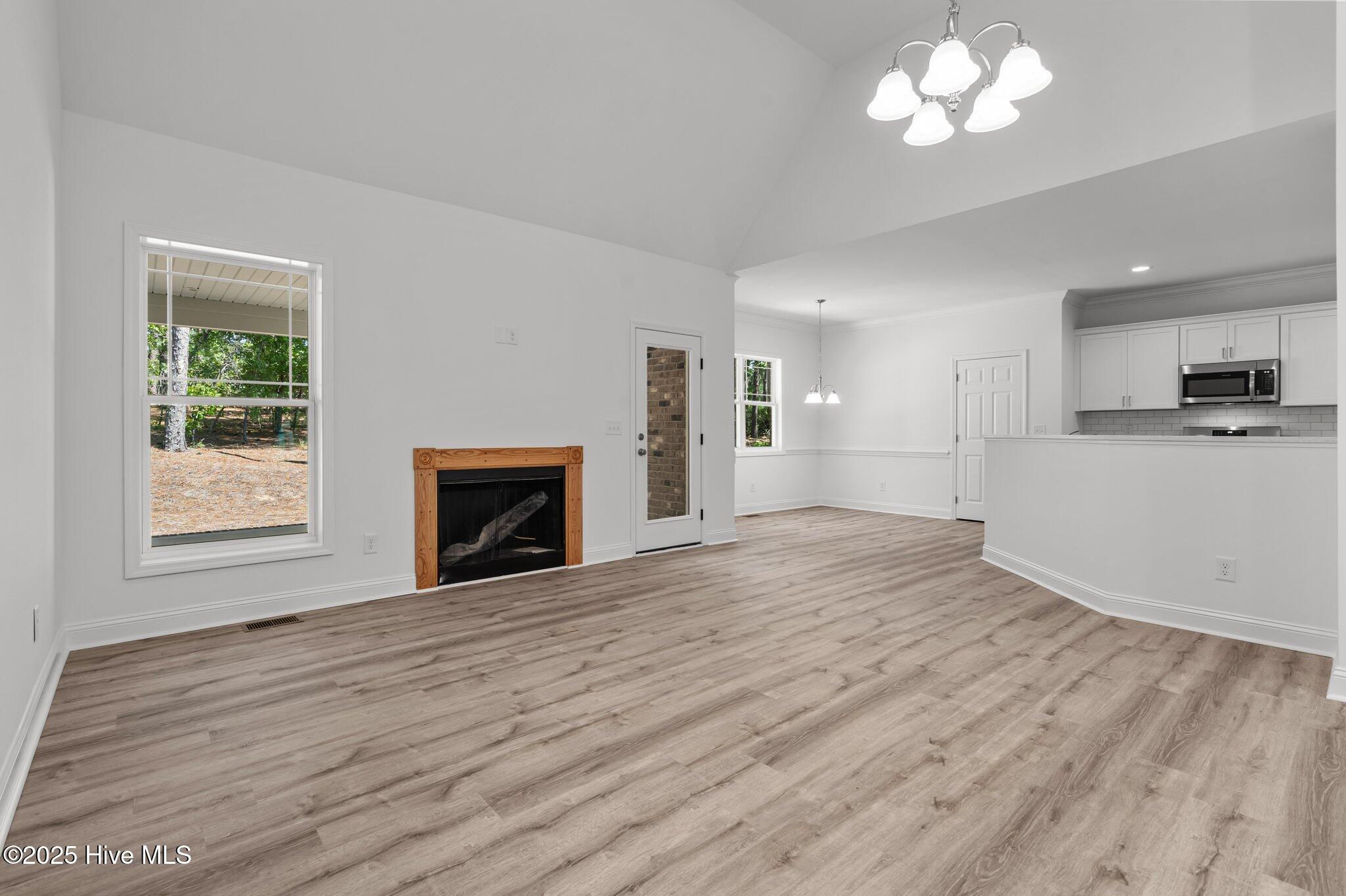 225 Lakeway Drive Property Photo 25