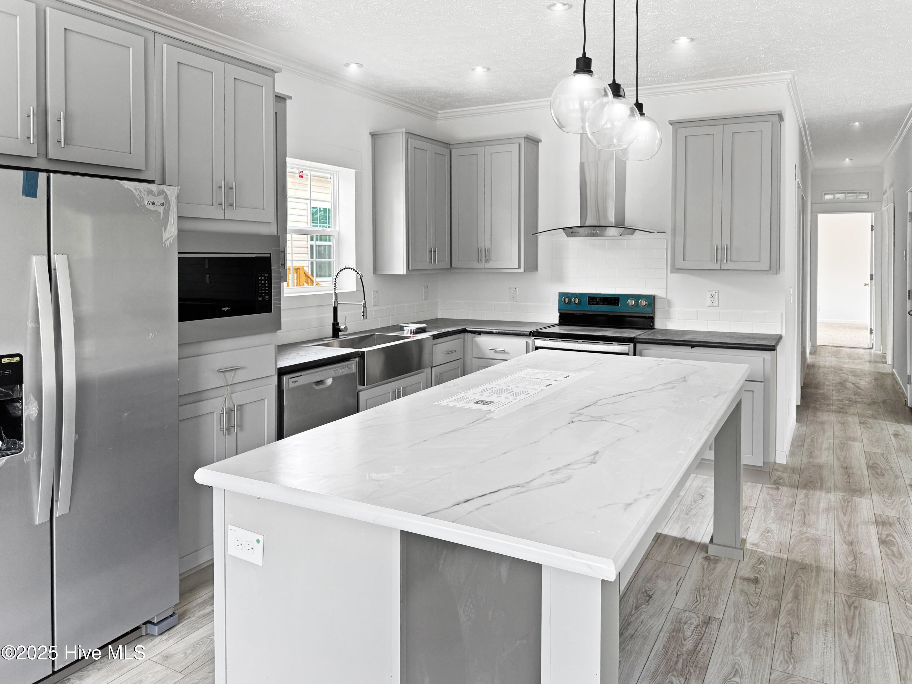 1005 Pine Ridge Court Property Photo 4