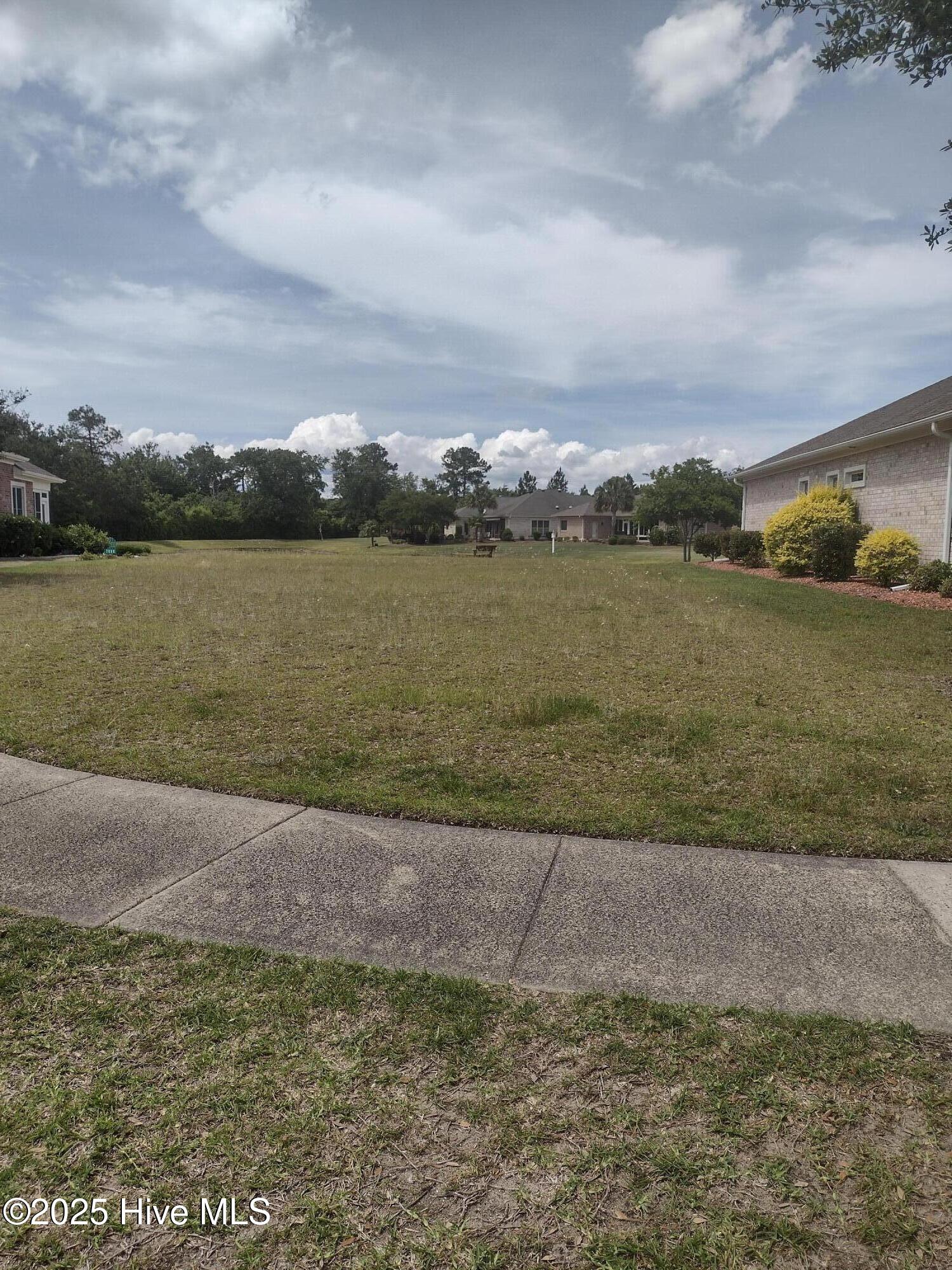 2292 Oak Pine Court Property Photo
