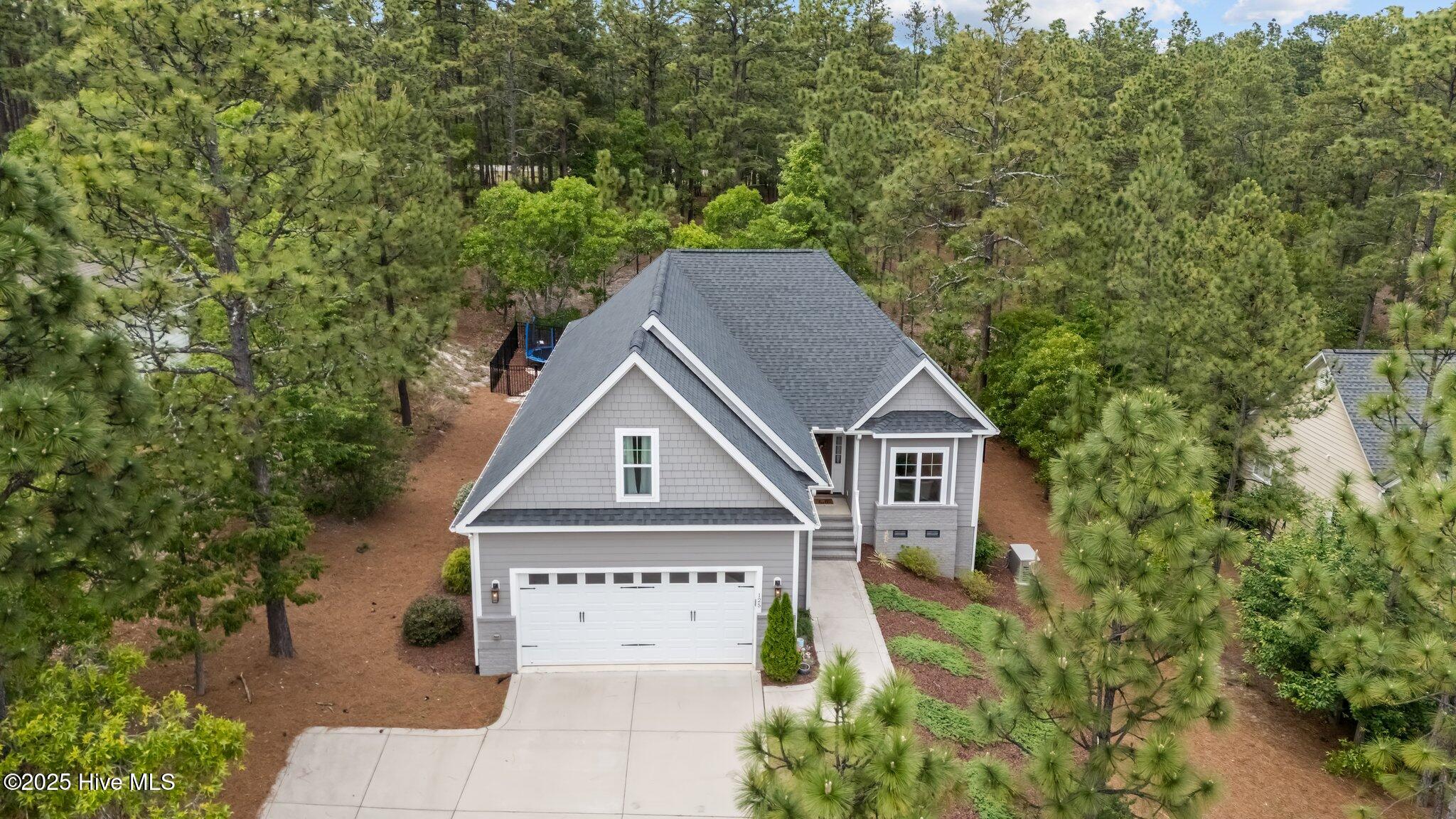 125 Steeplechase Way Property Photo
