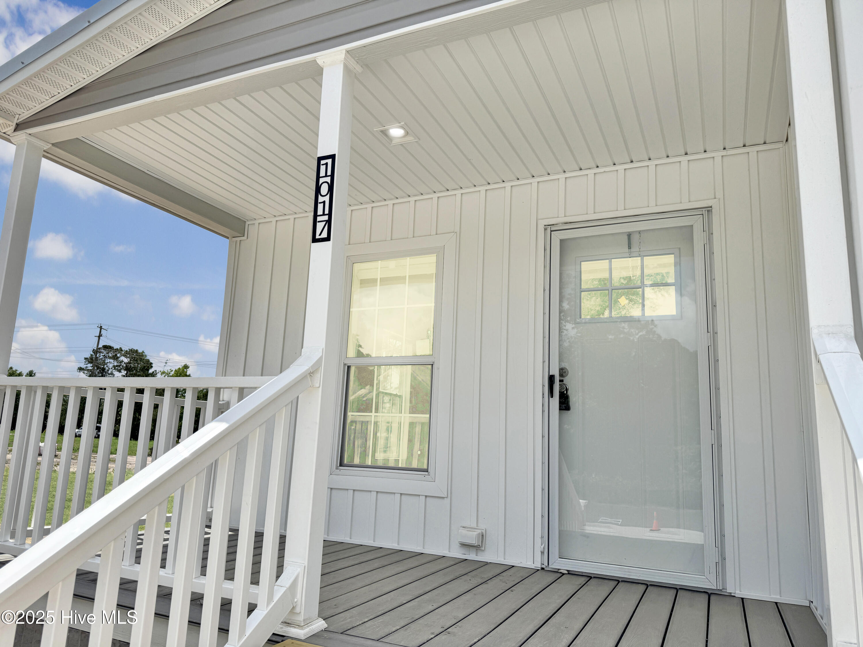 1017 Pine Ridge Court Property Photo 2