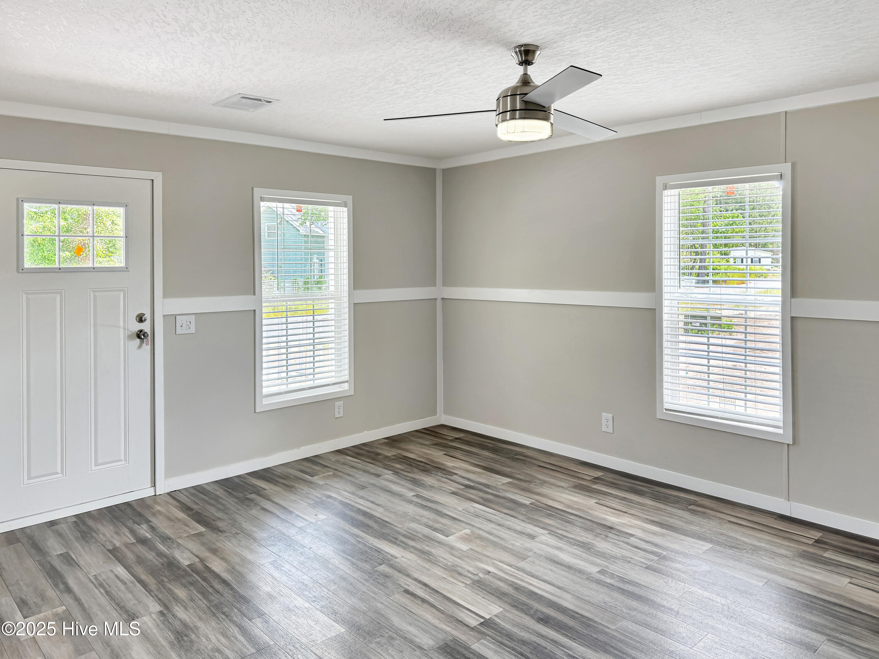 1017 Pine Ridge Court Property Photo 5