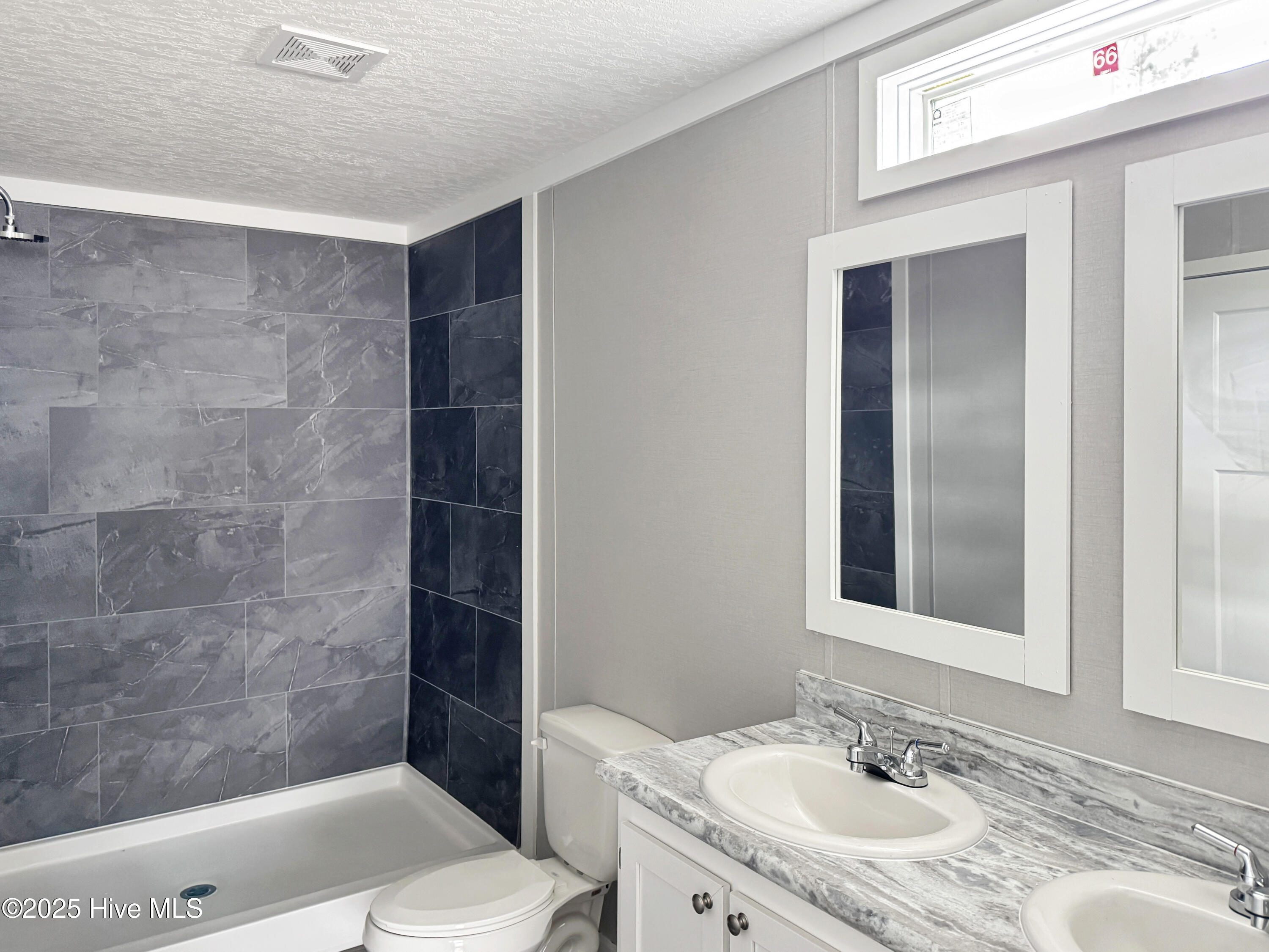 1017 Pine Ridge Court Property Photo 8