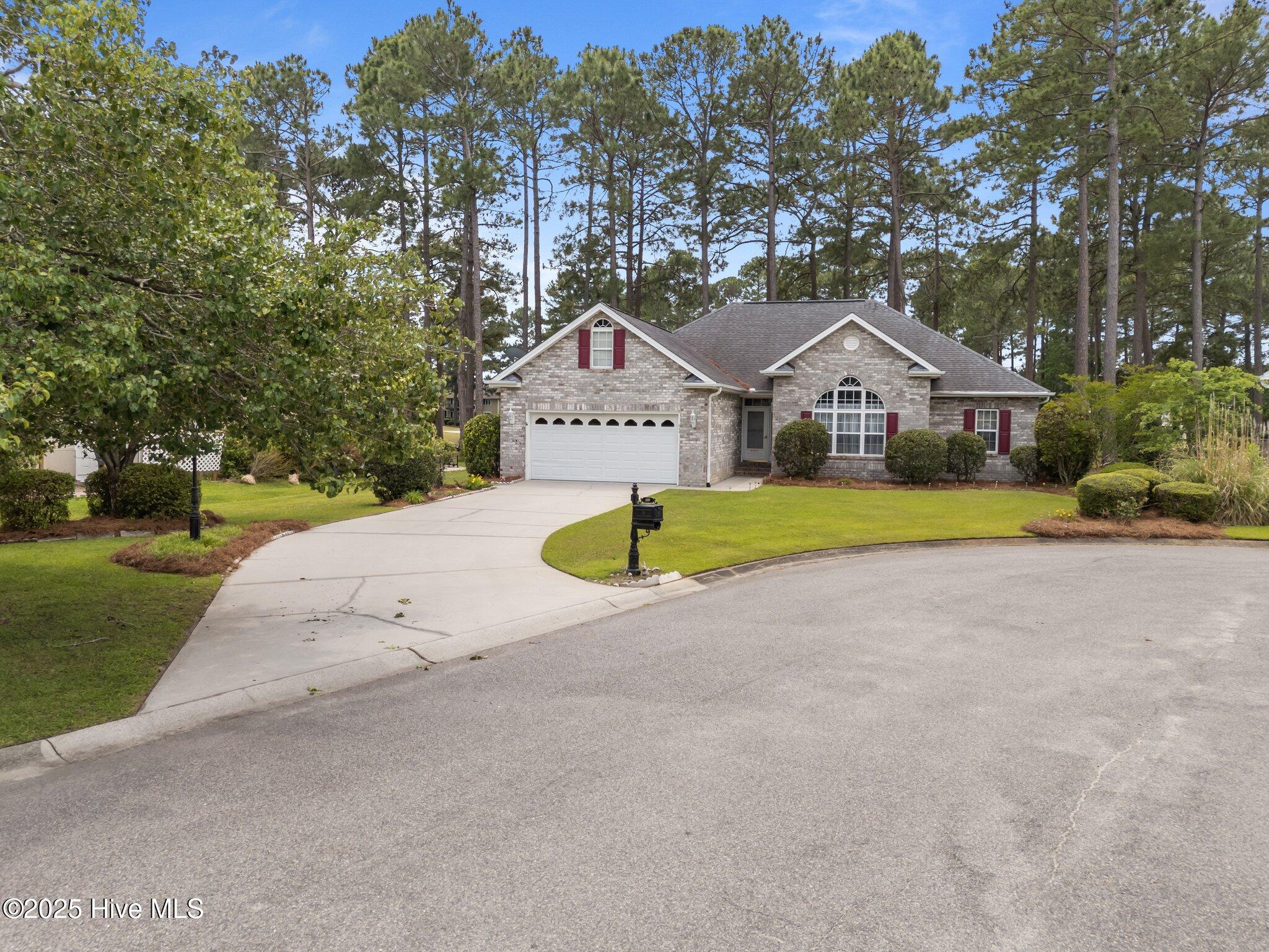 533 Montaigne Court Property Photo 6